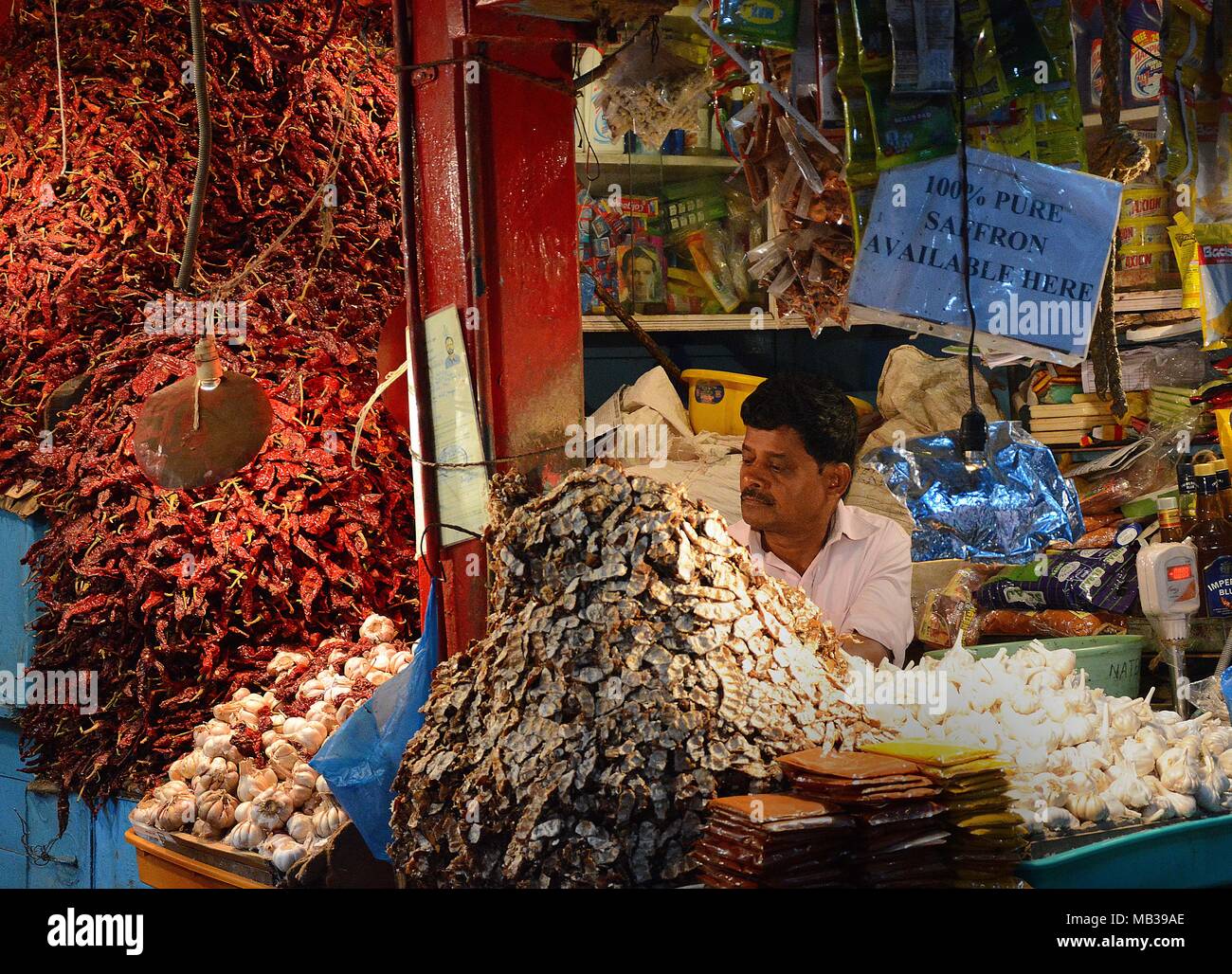 Spice Verkäufer, Crawford Market, Fort, Mumbai, Indien Stockfoto