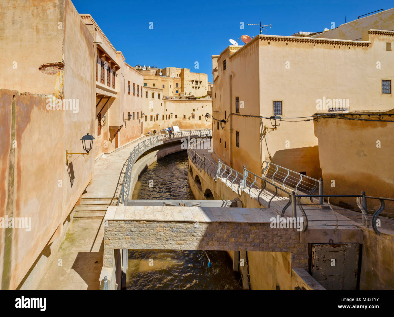 Marokko Fes Medina Souk der Fluss, der durch die Medina, die nun weitgehend U Stockfoto