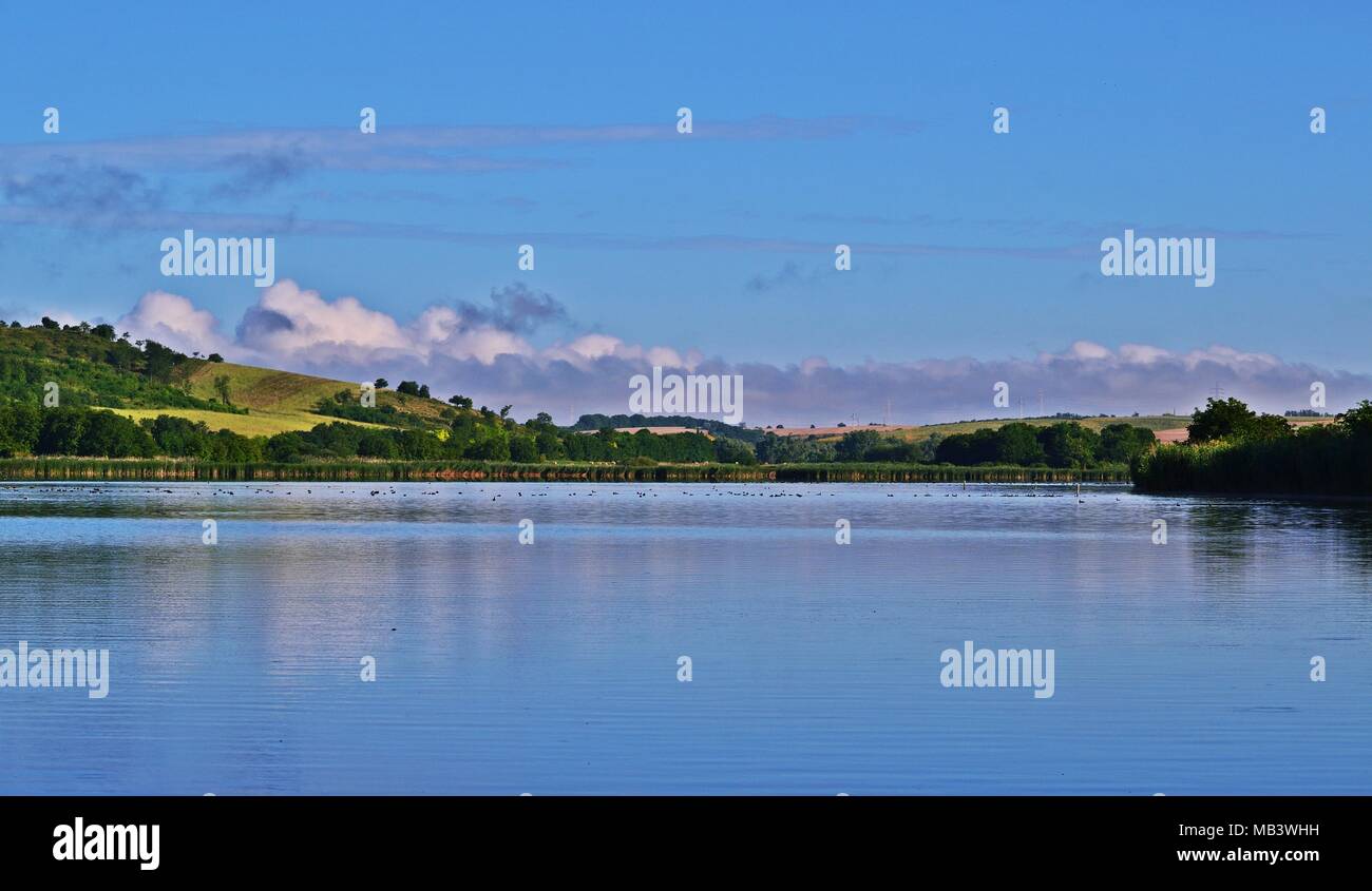 Pacsmag Seen und die umliegenden Hügel Stockfoto