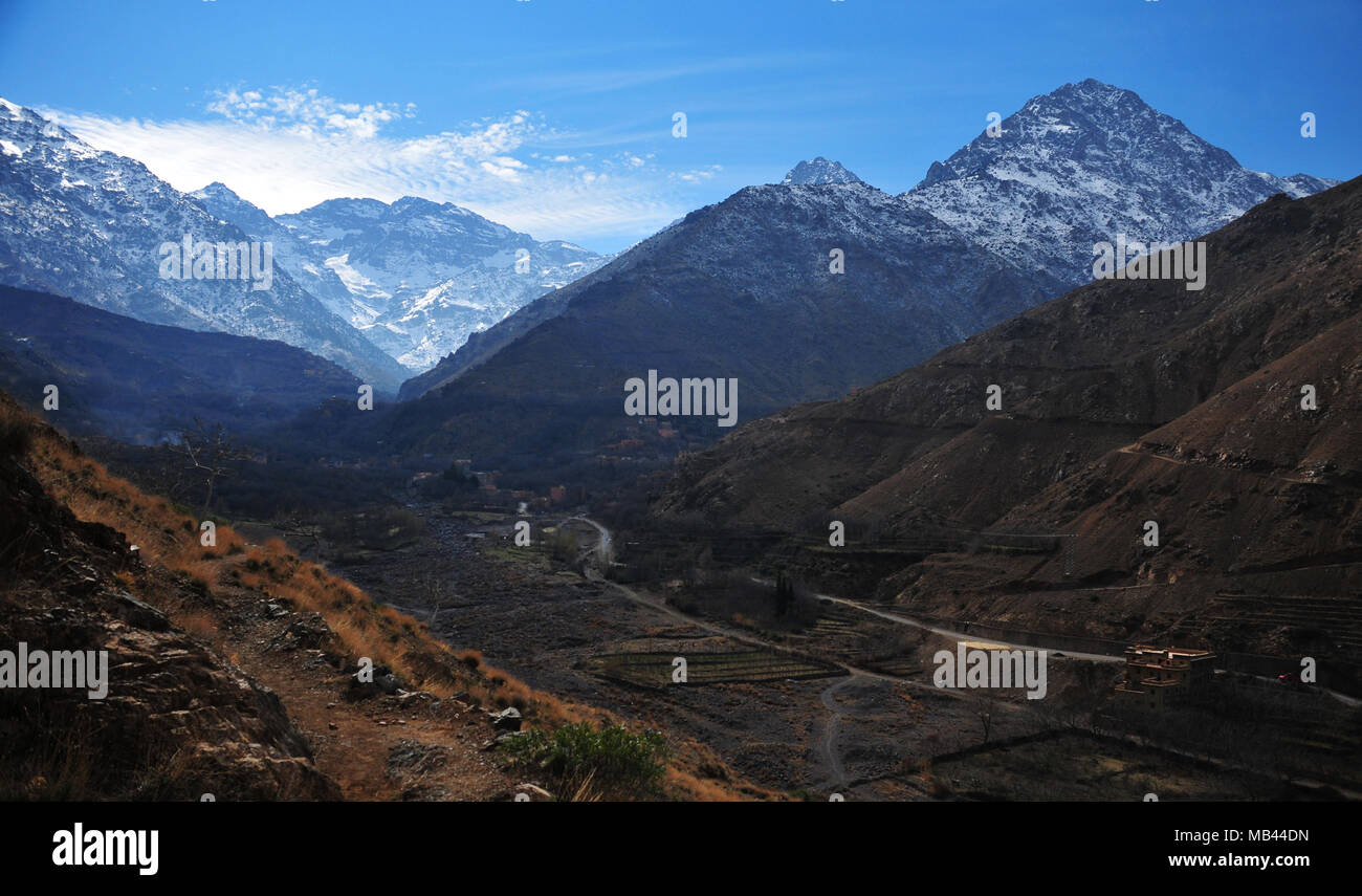 Marokko, Hoher Atlas 2013. Anzeigen von Imlil Tal mit toubkal im Hintergrund. Stockfoto