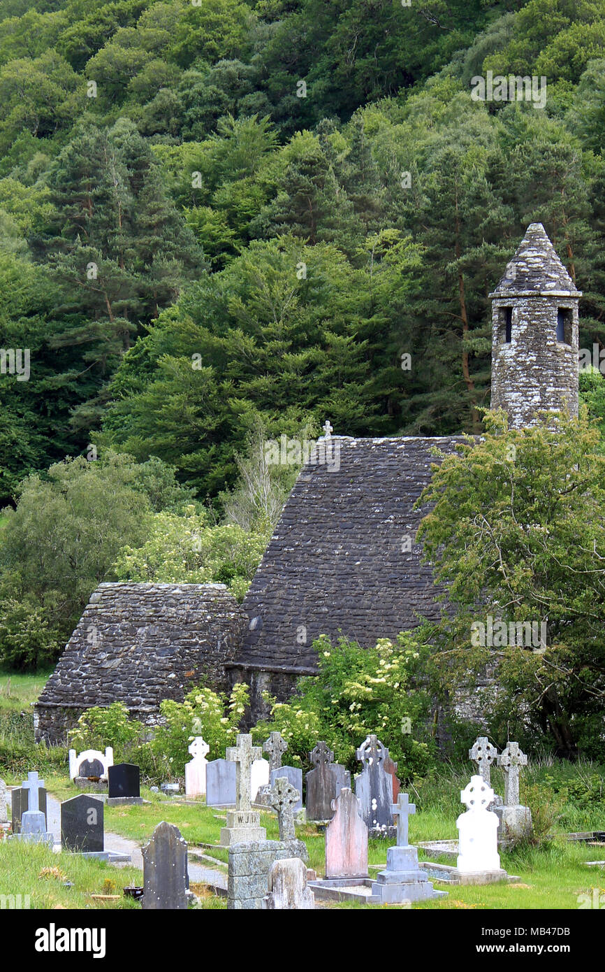 Mittelalterliche Kloster Glendalough Stockfoto