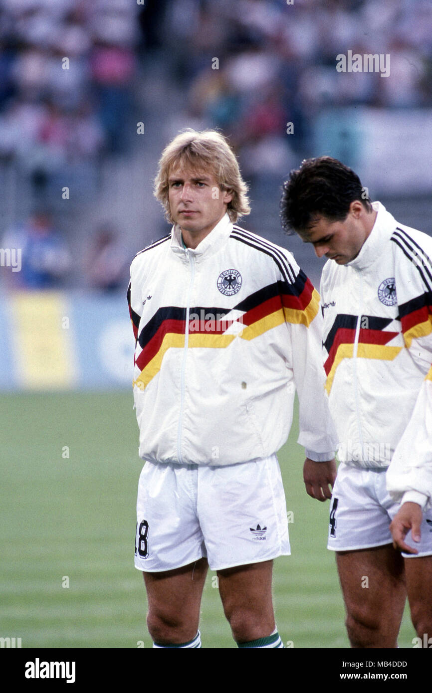 FIFA Fussball-Weltmeisterschaft 1990 - Italia (Italien 1990) 4.7.1990, Stadio delle Alpi, Turin, Italien. Halbfinale West Deutschland gegen England. Jurgen Klinsmann - West Deutschland Stockfoto