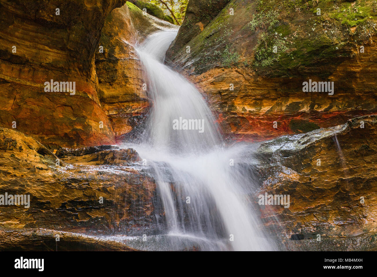 Queer Creek Wasserfalls Hocking Hills State Park. Stockfoto