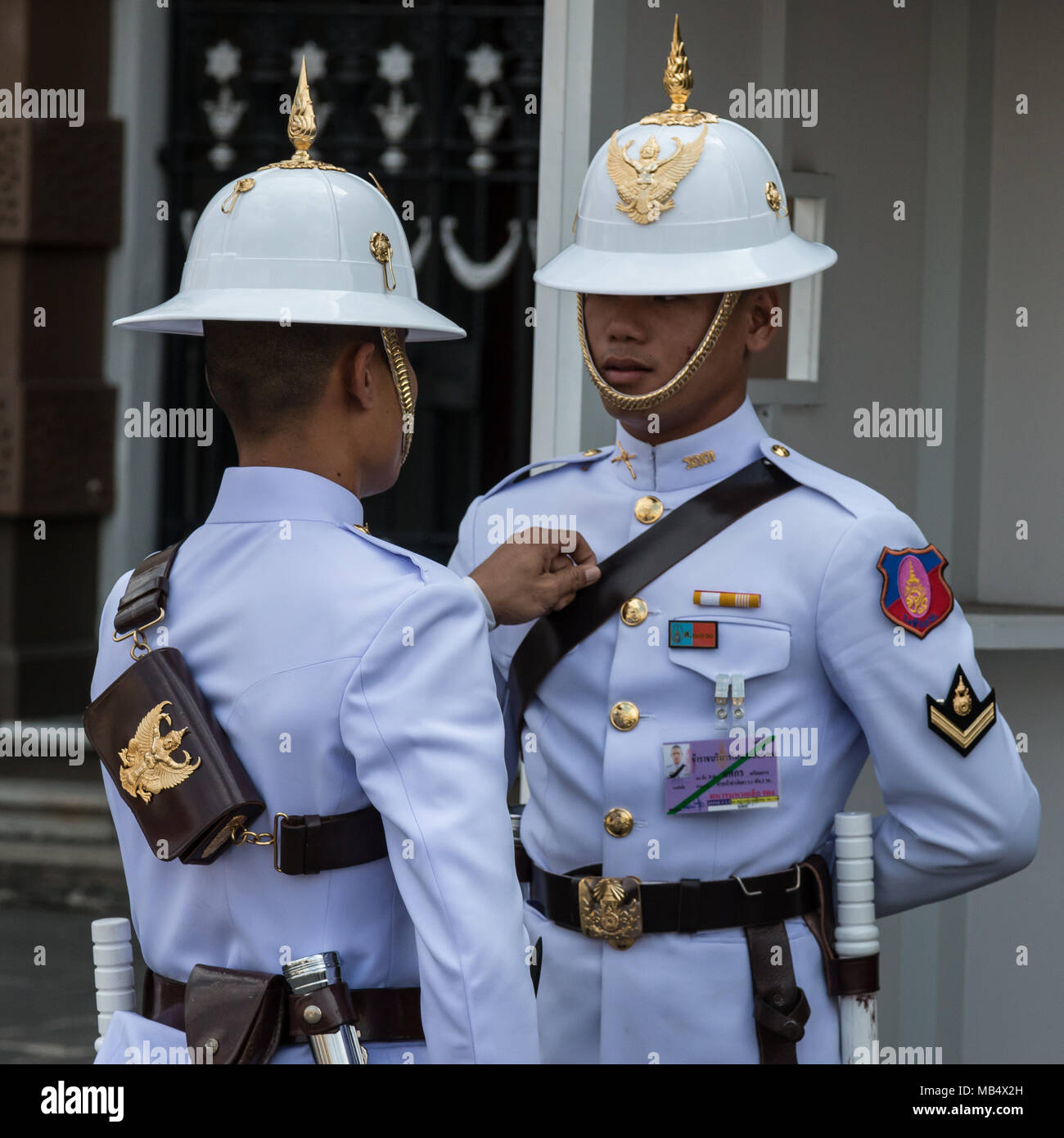 Thailändische König's Wachen bewacht die Königliche Familie im Grand Palace in Bangkok, Thailand. Stockfoto