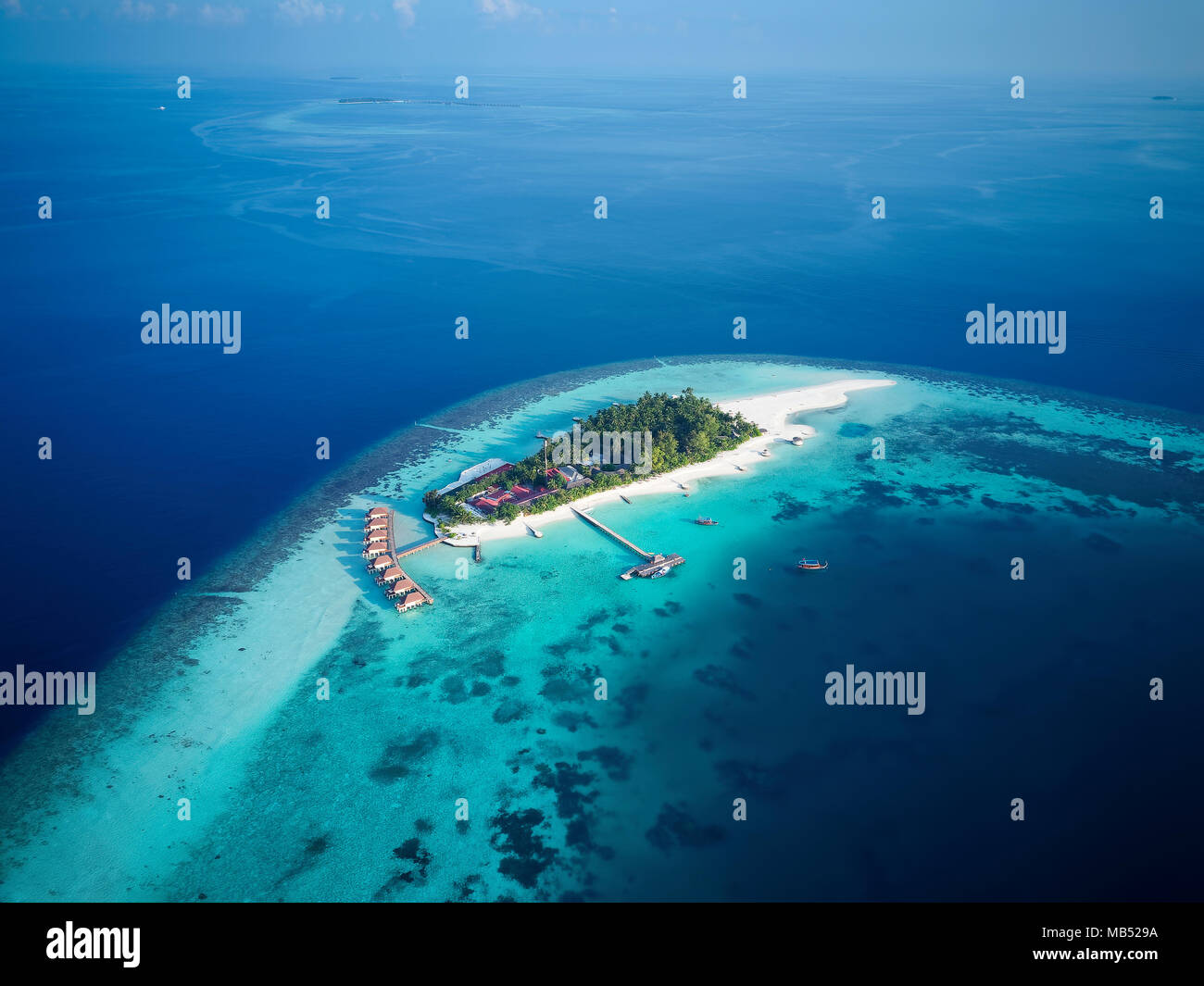 Mayaafushi Island Resort, offshore Coral Reef, Ari Atoll, Malediven, Indischer Ozean Stockfoto