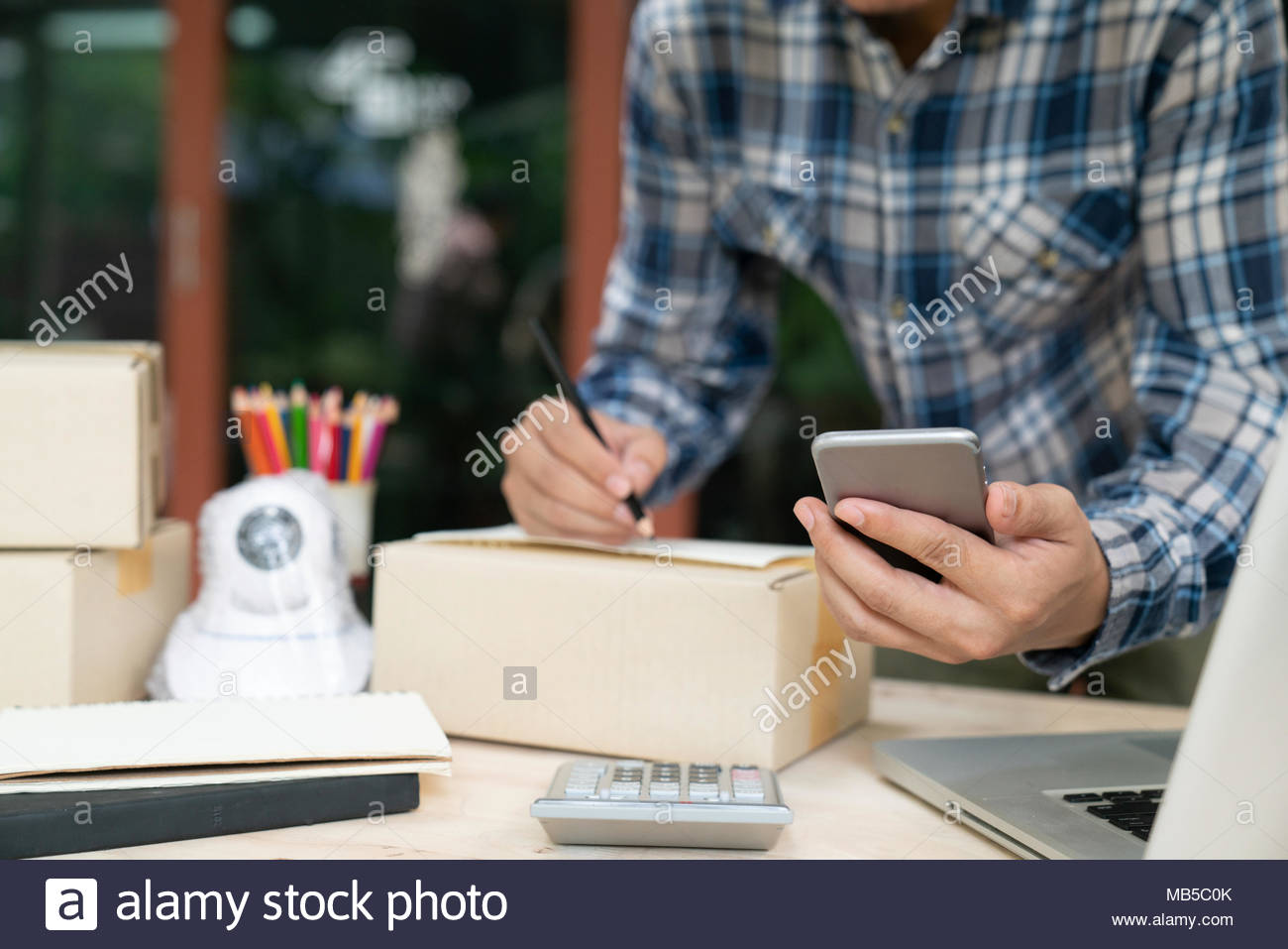 Asiatische Geschaftsmann Vertrieb Von Business Online Marketing Im