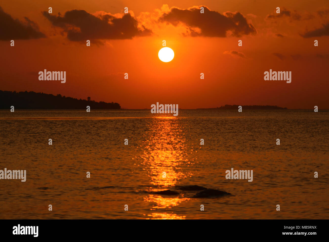 Malerische natürlich der goldene Stunden Sonnenuntergang Stockfoto