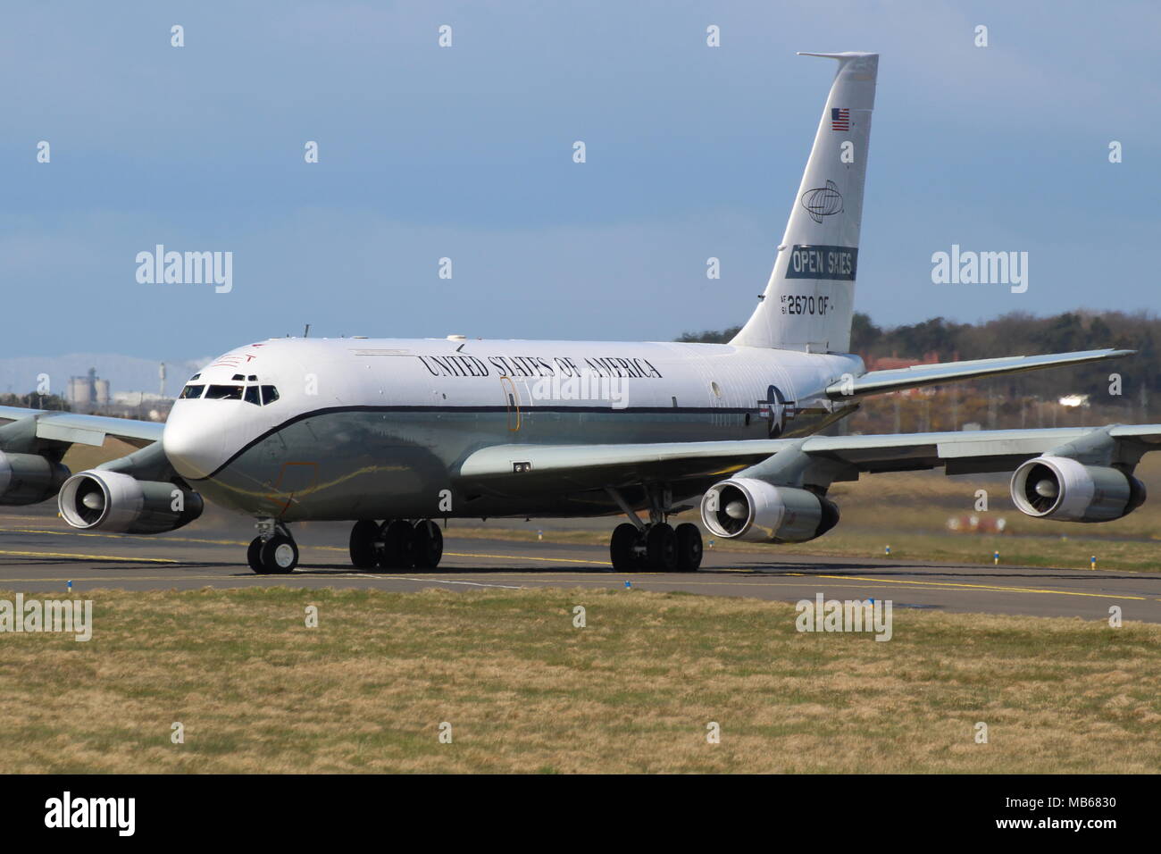 61-2670, eine Boeing OC-135B Open Skies, die von der United States Air Force im Rahmen des Open Skies Agreement auf dem Prestwick Airport in Ayrshire betrieben wird. Stockfoto