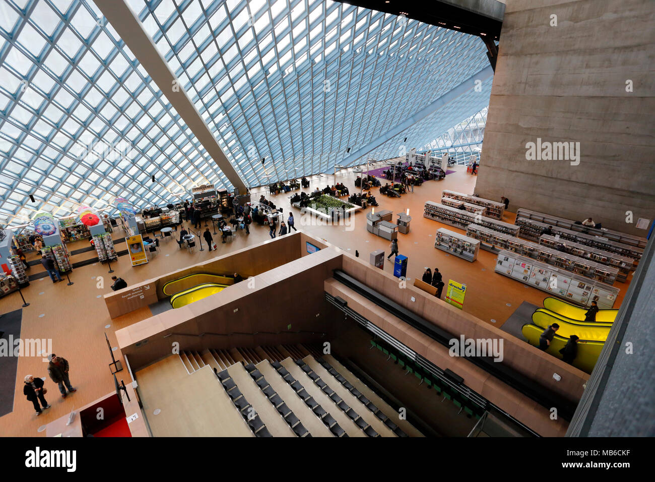 Central Library, Seattle, Washington. Innen Stockfoto