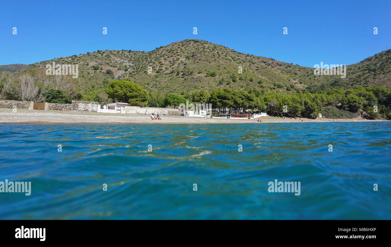 Spanien Costa Brava Cala Montjoi Strand vom Meer Oberfläche gesehen, Mittelmeer, Cap de Creus, Katalonien, Girona, Alt Emporda Stockfoto