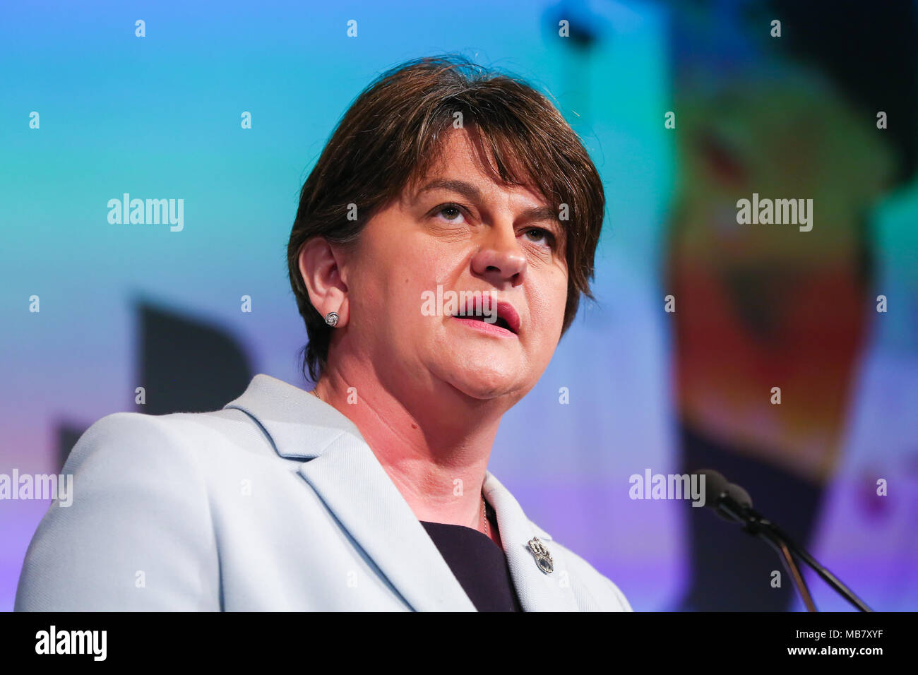 Arlene Foster MLA-Führer der Democratic Unionist Party spricht an der britischen Handelskammern der jährlichen Konferenz des Commerce bei qeii Konferenzzentrum. Die Konferenz konzentrieren sich die positive Rolle, die die Unternehmen für die Stabilisierung der britischen Wirtschaft in einer Zeit der Unsicherheit und des Wandels mit Spielen: Arlene Foster MLA-Führer der Democratic Unionist Party Wo: London, Großbritannien Wann: 08 Mar 2018 Credit: Dinendra Haria/wann Hervorheben Stockfoto