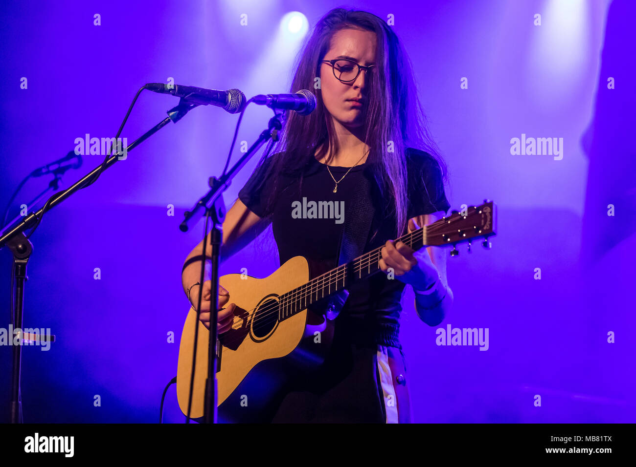 Der Schweizer Musiker Veronica Fusaro Live at Schüür Luzern, Schweiz Stockfoto