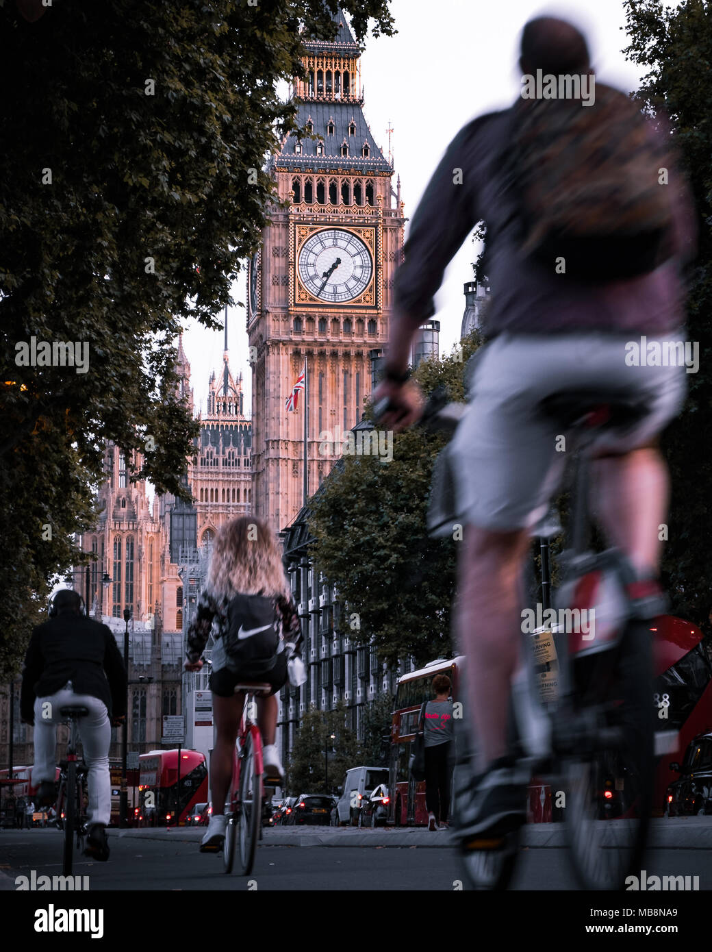 Menschen, Fahrrädern rund um London. Stockfoto