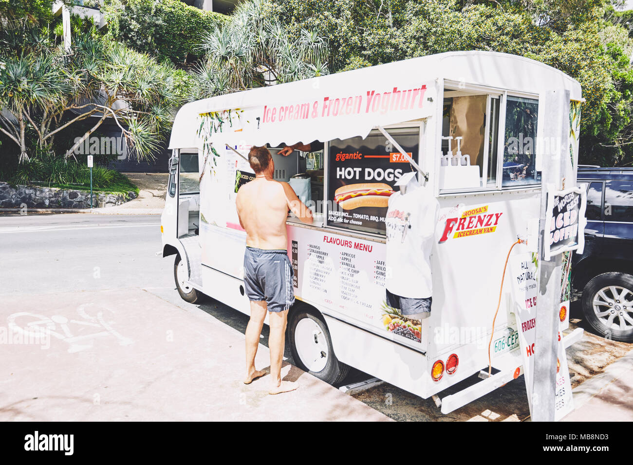 Lokale Noosa Beach front Business in Noosa Main Beach, Queensland, Australien Stockfoto