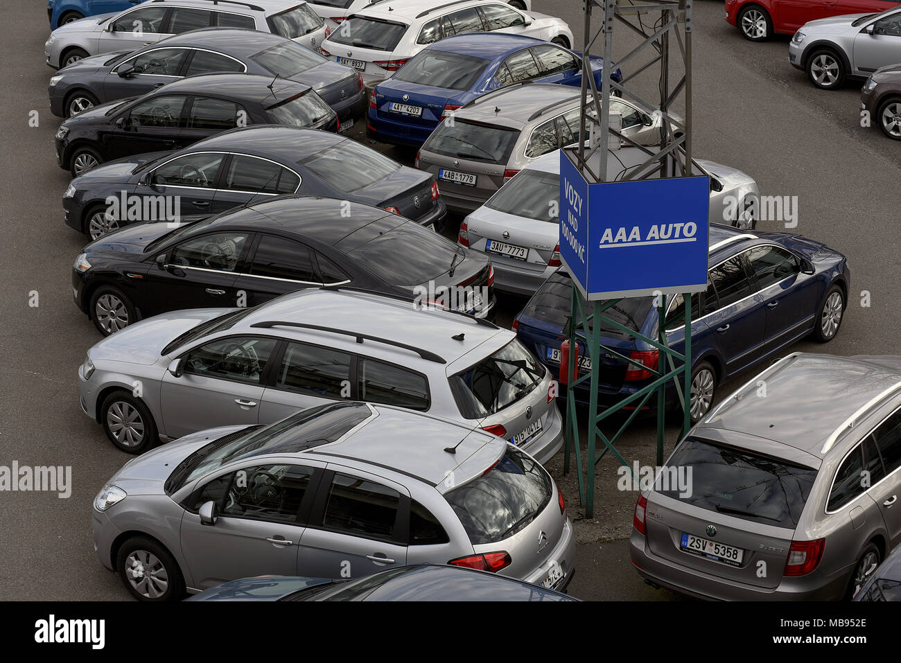 AAA Auto Basar, Gebrauchtwagen, Fahrzeuge Stockfotografie - Alamy