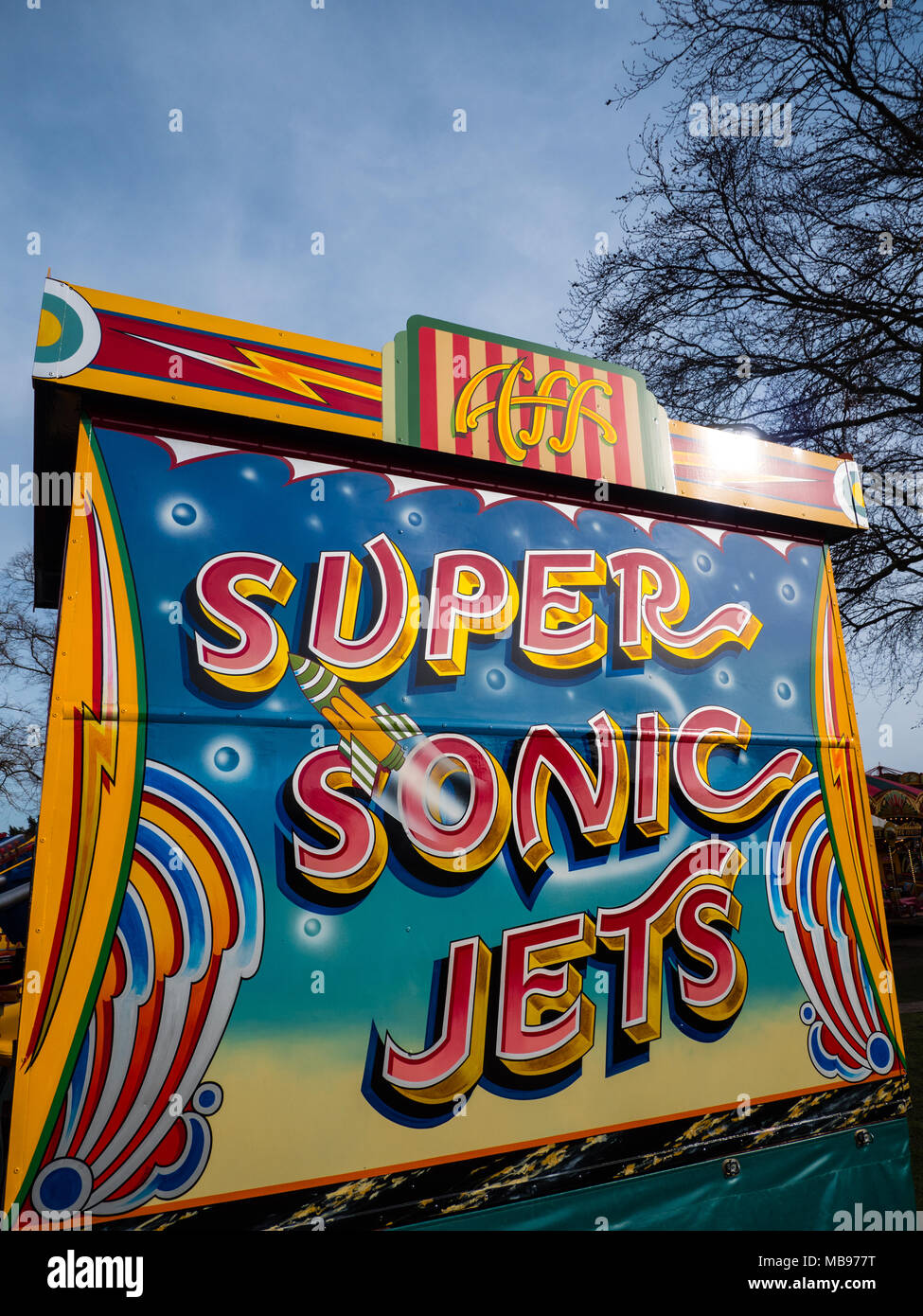 Supersonic Jets unterzeichnen, Carters Steam Fair, Prospect Park, Tilehurst, Reading, Berkshire, England, UK, GB. Stockfoto