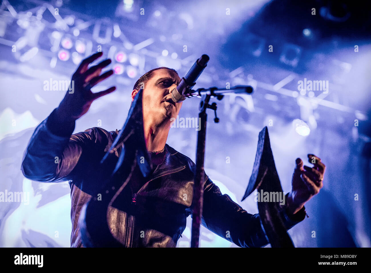Norwegen, Oslo - 31. März 2018. Der norwegischen Black Metal Band Satyricon führt ein Live Konzert am Rockefeller während der norwegischen Metal Festival Metal Inferno Festival 2018 in Oslo. Hier Sänger Satyr gesehen wird live auf der Bühne. (Foto: Gonzales Foto - Terje Dokken). Stockfoto
