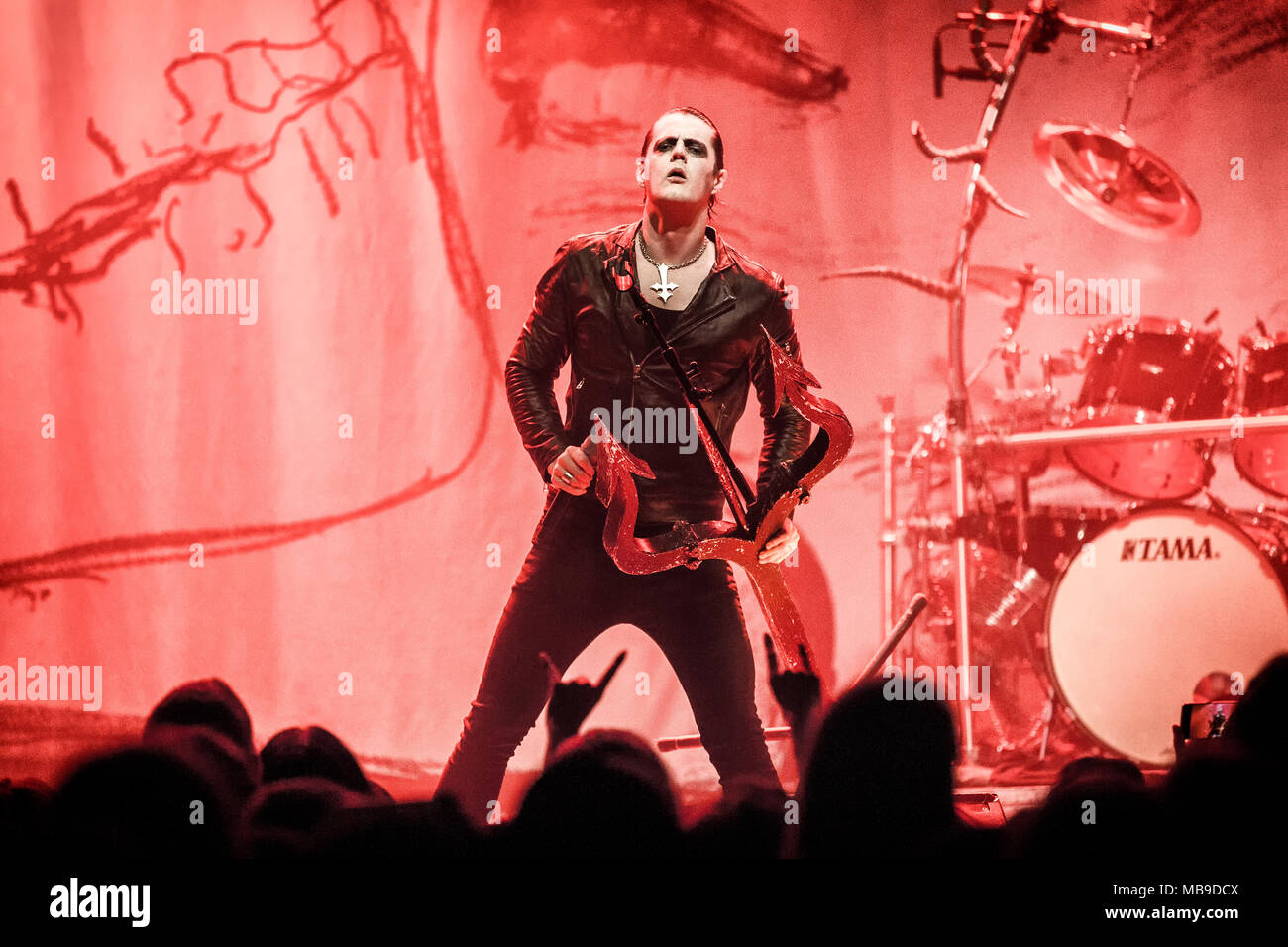 Norwegen, Oslo - 31. März 2018. Der norwegischen Black Metal Band Satyricon führt ein Live Konzert am Rockefeller während der norwegischen Metal Festival Metal Inferno Festival 2018 in Oslo. Hier Sänger Satyr gesehen wird live auf der Bühne. (Foto: Gonzales Foto - Terje Dokken). Stockfoto