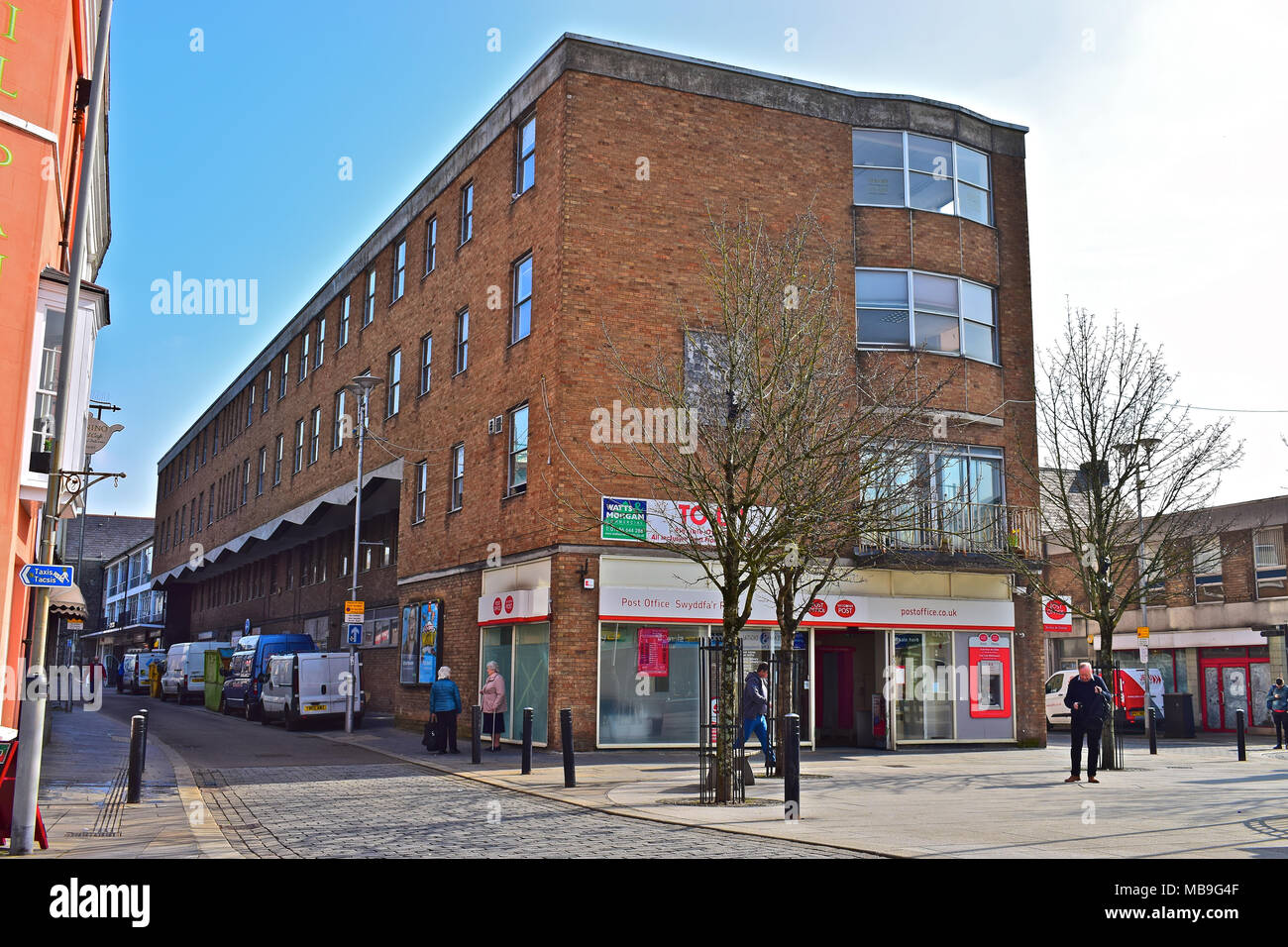 Die Central Post Office Building in Fitzgeralds Woodlands House Hotel, im Zentrum der Stadt von Bridgend ist auf dem Gelände des ehemaligen Rathauses, das 1974 abgerissen wurde. Stockfoto