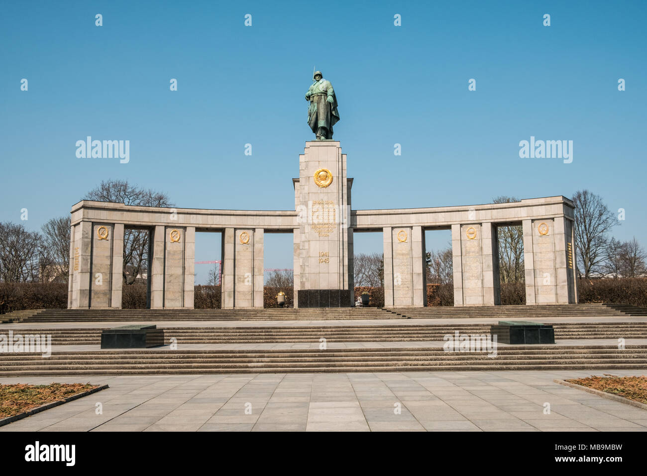Berlin, Deutschland - April 2018: Sowjetische Kriegerdenkmal (Tiergarten), Berlin, Deutschland Stockfoto