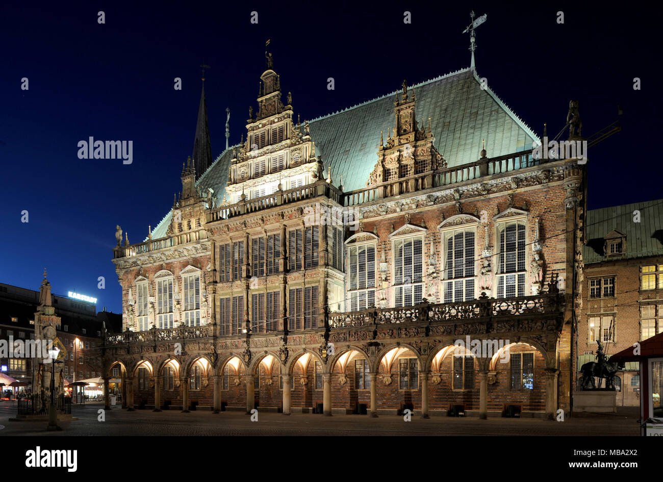 Bremen, Deutschland. 23 Apr, 2015. Das Rathaus (City Hall) - ein UNESCO-Weltkulturerbe - Bremen, Deutschland, am Abend des 23.04.2015. | Verwendung der weltweiten Kredit: dpa/Alamy leben Nachrichten Stockfoto