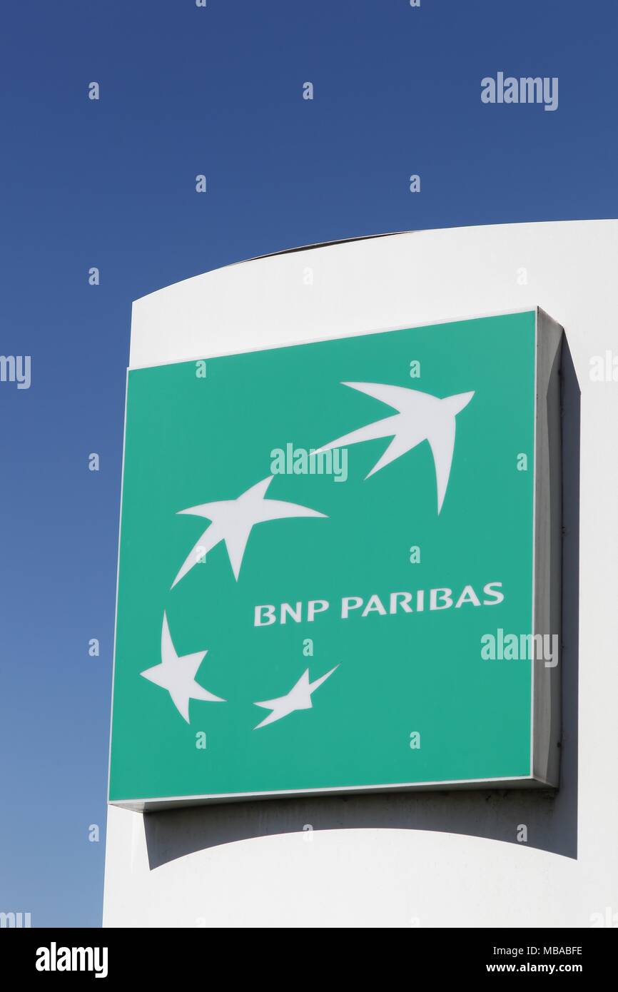 Villefranche, Frankreich - 14. März 2018: BNP Paribas ist eine französische multinationale Bank- und Finanzdienstleistungen Unternehmens mit Hauptsitz in Paris. Stockfoto
