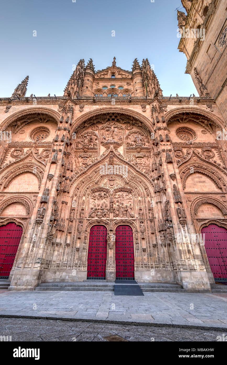 Hauptfassade der Kathedrale, Salamanca, Kastilien und Leon, Spanien Stockfoto