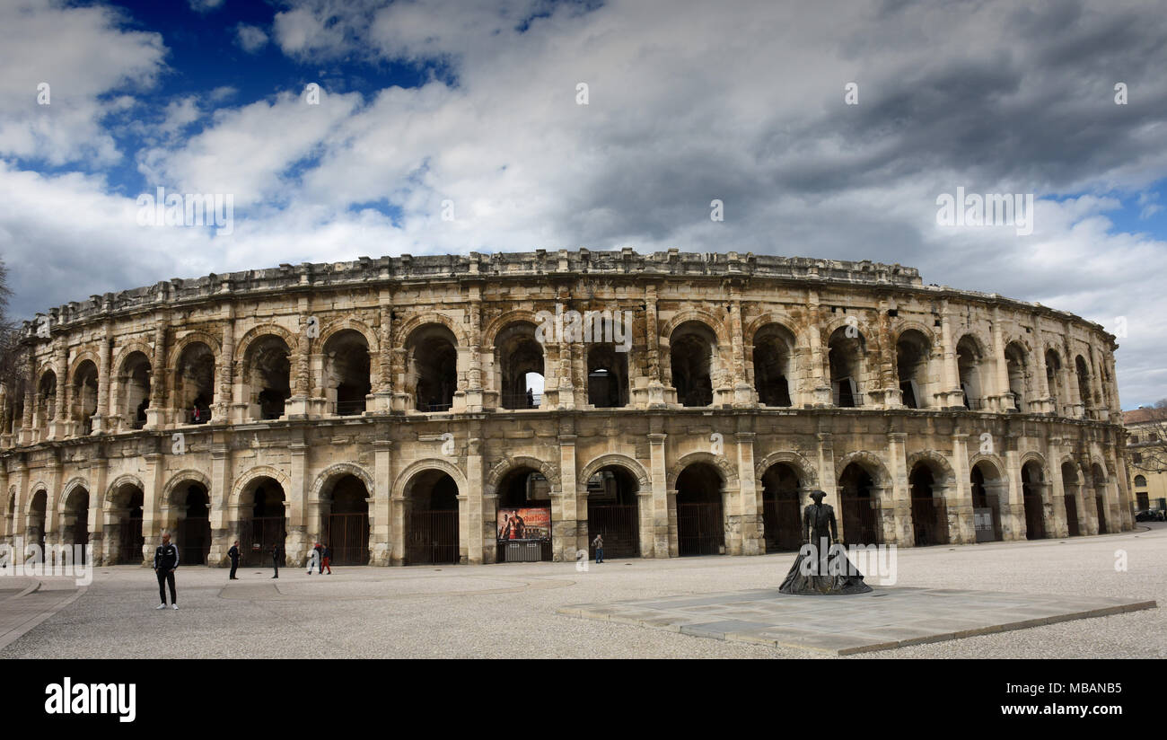 Nimes, Frankreich, 2018 römische Amphitheater oder Arena von Nîmes, Languedoc-Roussillon, Frankreich Stockfoto