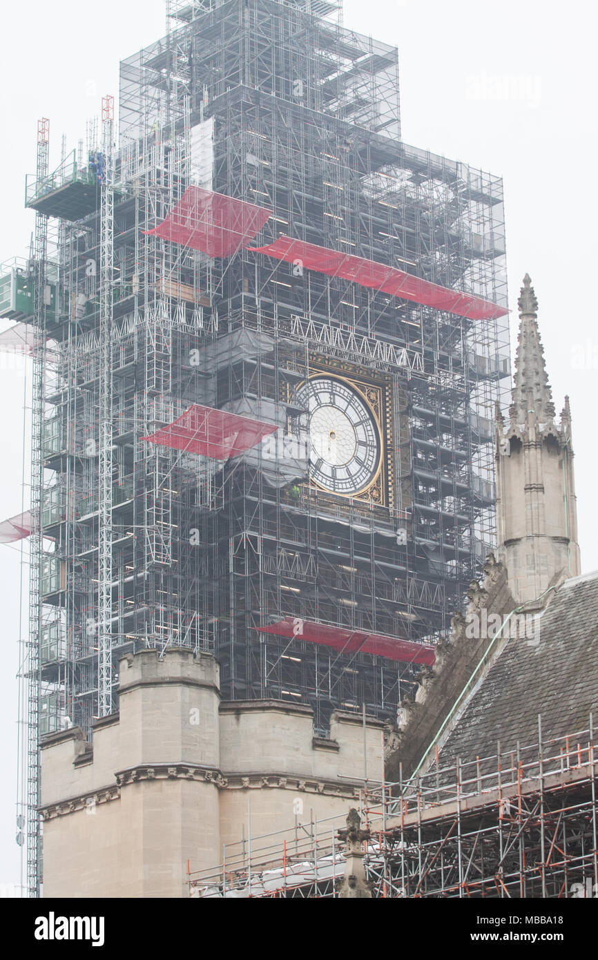 London, Großbritannien. 10. April 2018. Die Pfeile, die die Zeit im Big Ben Clock Tower Marke als Teil der Westminster Renovierung Kredit entfernt worden: Amer ghazzal/Alamy leben Nachrichten Stockfoto