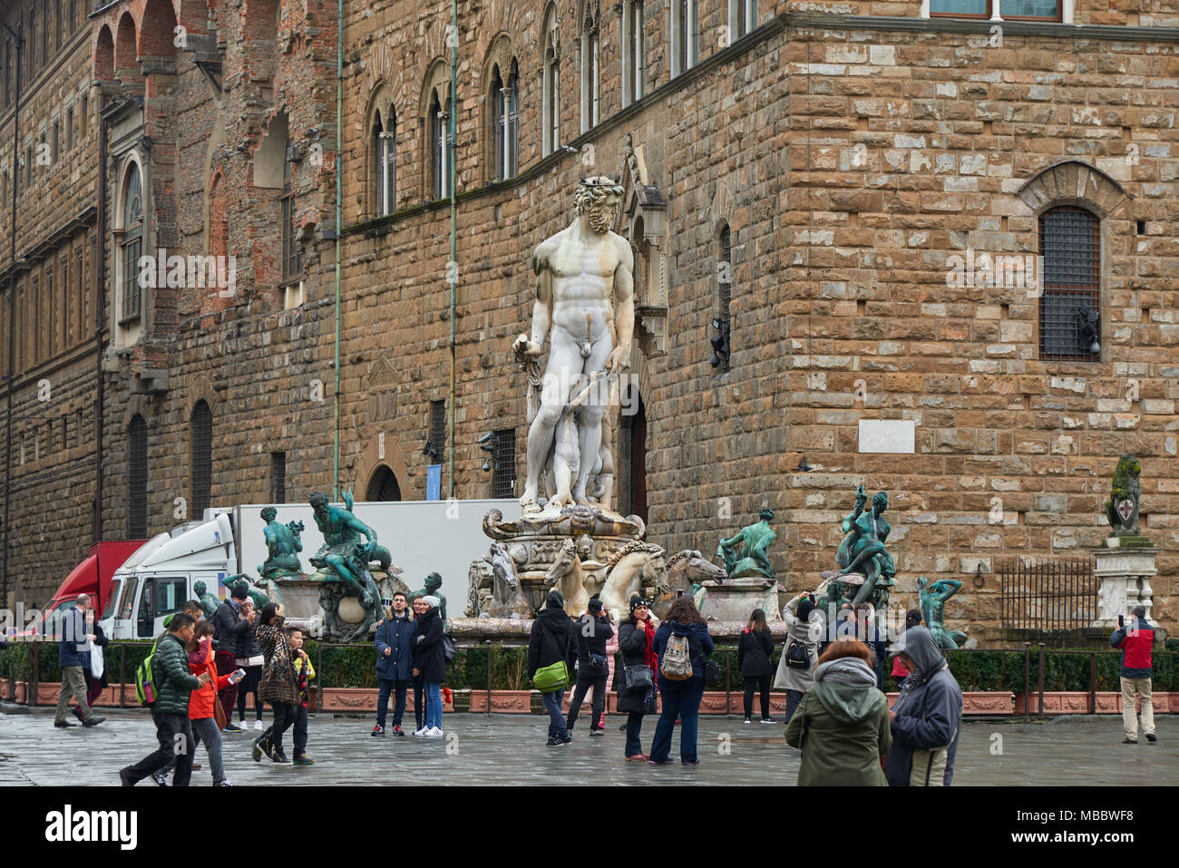 Florenz, Italien - Februar 17, 2016: Neptunbrunnen, ein Brunnen befindet sich an der Piazza della Signoria, vor dem Palazzo Vecchio in Florenz. Stockfoto