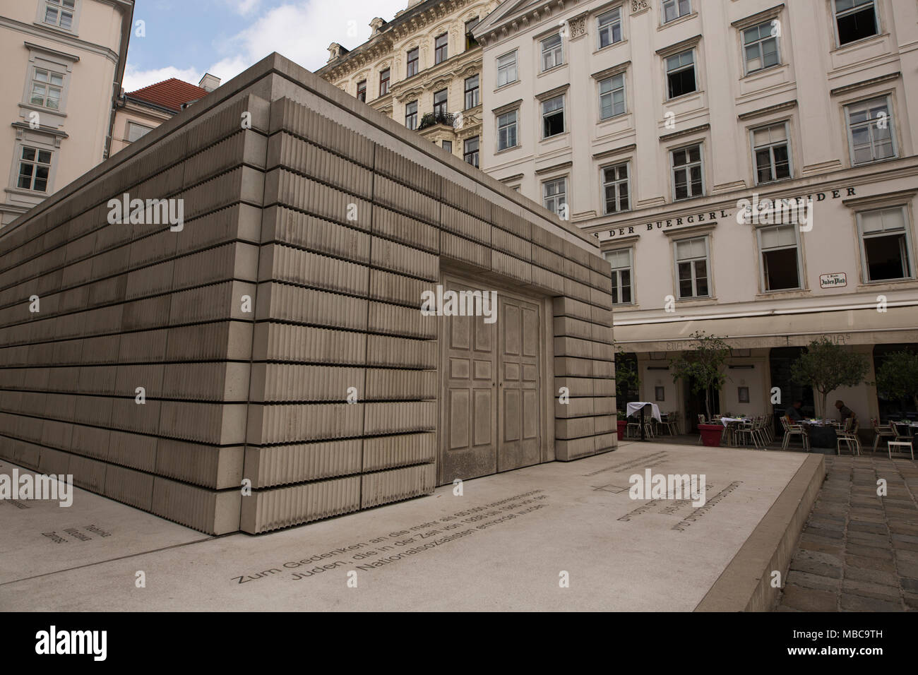 Der Holocaust Denkmal auf dem Judenplatz, Wien, Österreich. Auch als der namenlose Bibliothek, dieses Denkmal ehrt die österreichische Juden im Holocaust getötet bekannt. Stockfoto