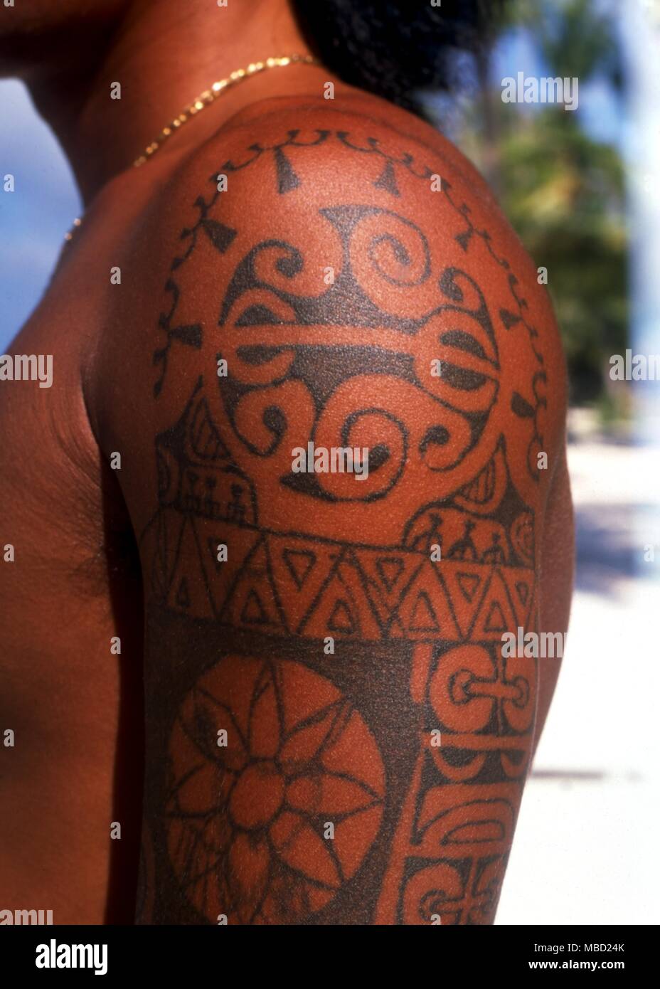 Polynesische Tattoos für Gesicht und Körper. Stockfoto
