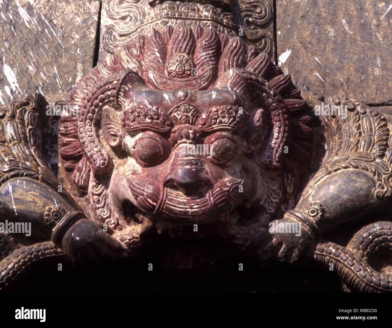 Tibetische Mythologie. Der Leiter der Kirtimukha (angesichts der Herrlichkeit), die über die Portale der Shaivite Tempel gefunden wird, vor allem in Kathmandu Stockfoto