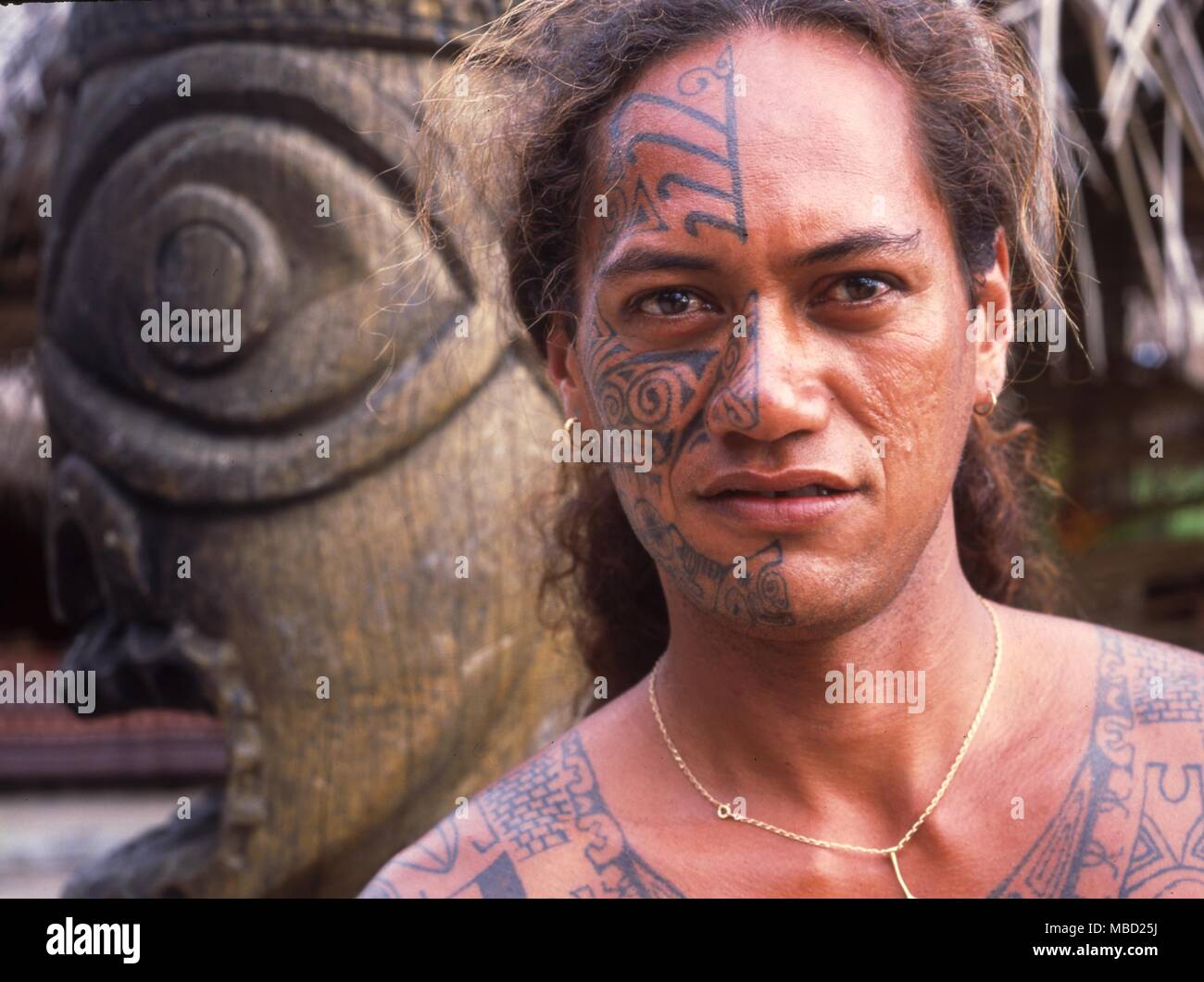Polynesian polynesian Tattoos für Gesicht und Körper. Stockfoto