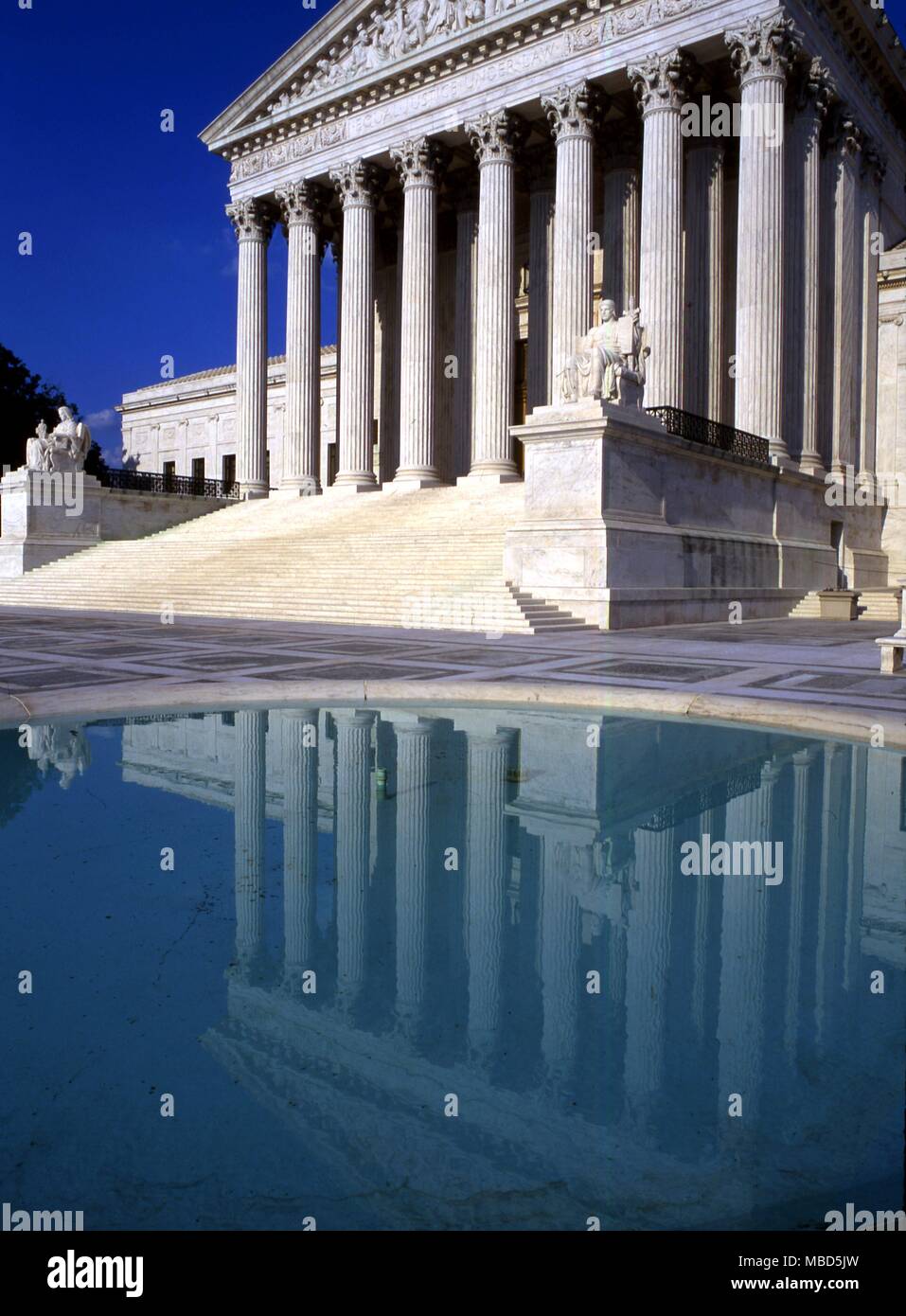 USA - Washington DC - die Fassade des Treasury Building - ©/CW Stockfoto
