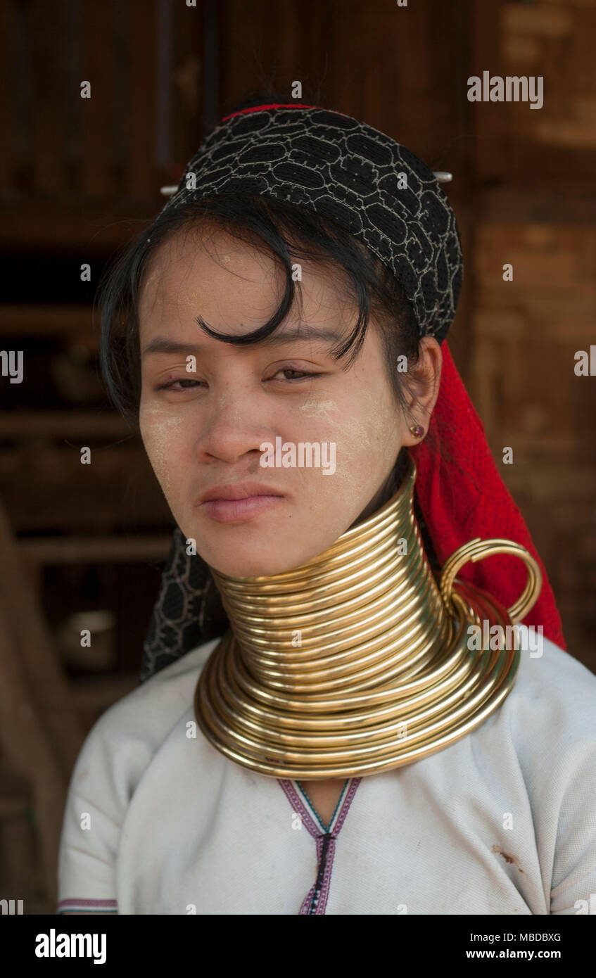 Eine Padaung" langen Hals' Frau, Chiang Mai, Thailand. Stockfoto