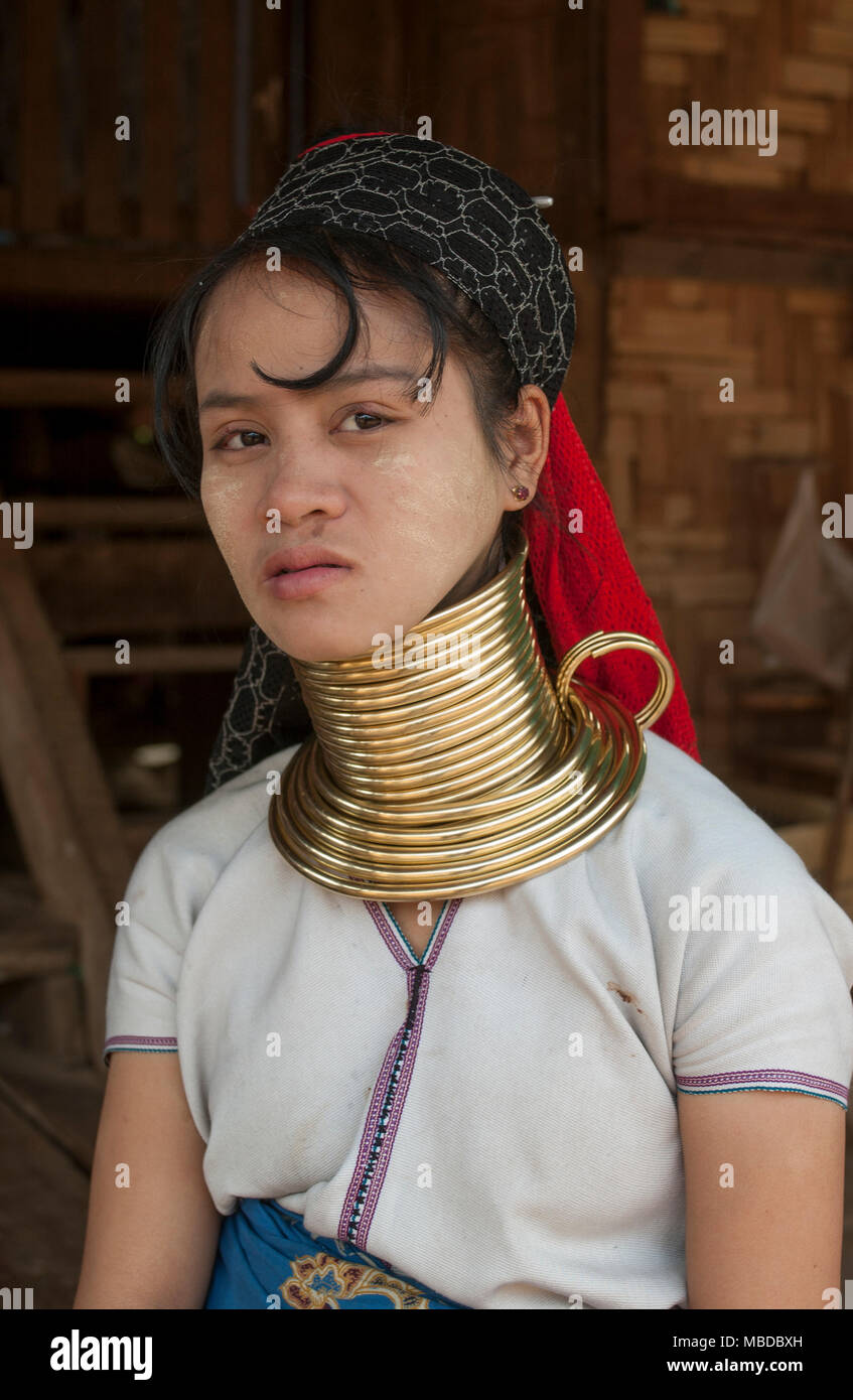 Eine Padaung" langen Hals' Frau, Chiang Mai, Thailand. Stockfoto