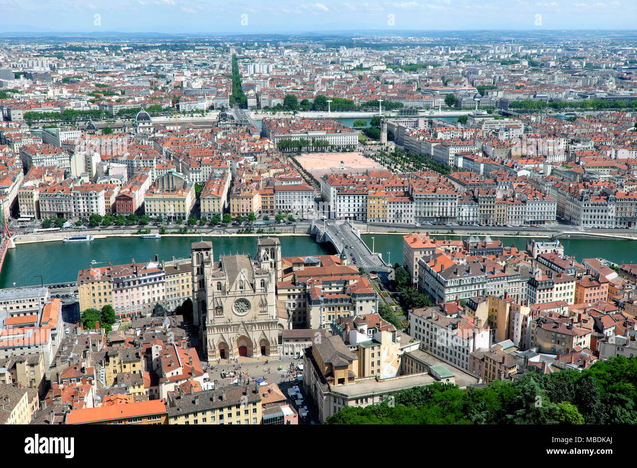 Cathédrale Saint-Jean-Baptiste/Lyon Kathedrale von der Oberseite der Basilika Notre-Dame de Fourvière/Basilika Notre-Dame de Fourvière, Lyon, Frankreich Stockfoto
