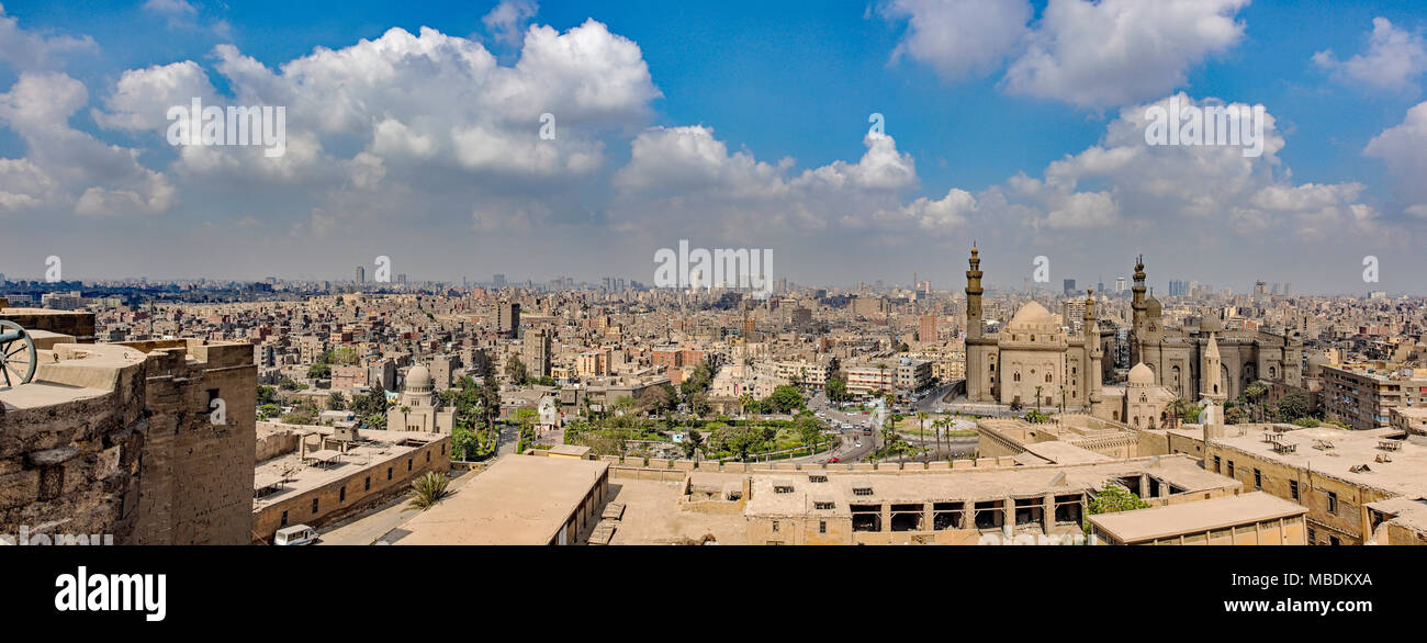 Kairo Skyline vom Alabaster Moschee - die Moschee des Mohammed Ali - Foto als Serie und dann als Panorama genäht. Stockfoto