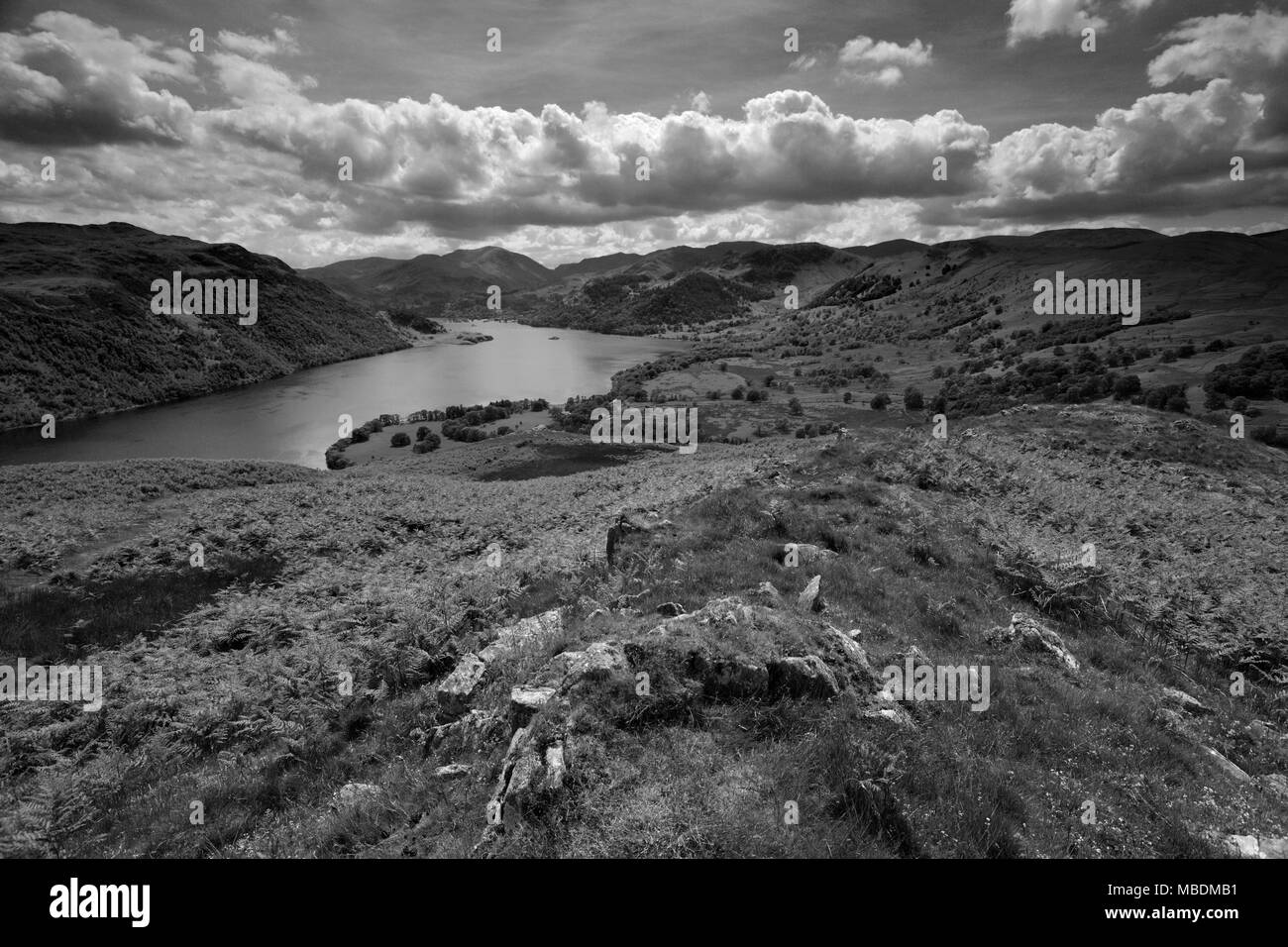 Anzeigen von Ullswater von Green Hill Crag, Gowbarrow fiel, Nationalpark Lake District, Cumbria County, England, Großbritannien Stockfoto