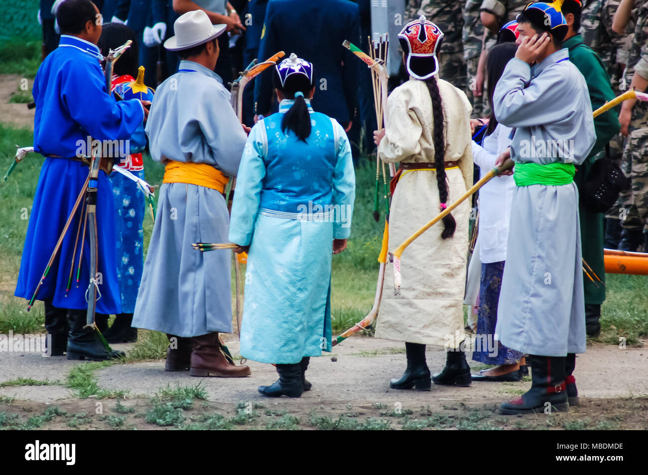 Ulaanbaatar, Mongolei - Juli 11, 2010: Archers in Nadaam (in der Mongolei wichtigste Festival) Eröffnungsfeier Stockfoto