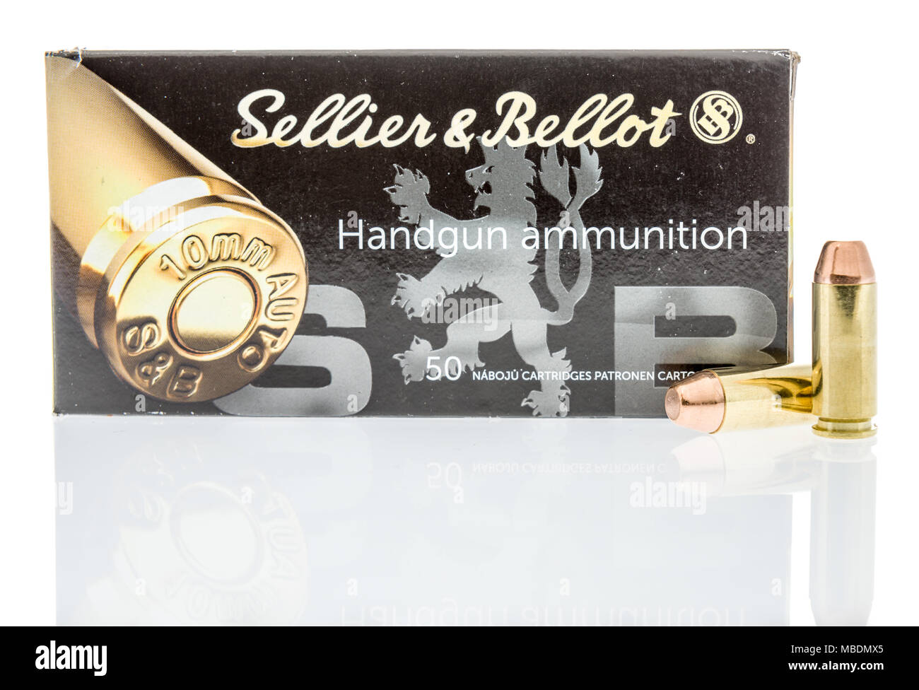 Winneconne, WI - 30. März 2018: eine Box von Sellier bellot und Munition an einem isolierten Hintergrund. Stockfoto