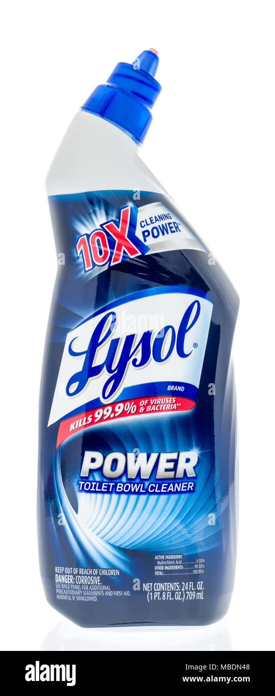 Winneconne, WI - 6. April 2018: eine Flasche Lysol Power wc Reiniger auf einem isolierten Hintergrund. Stockfoto