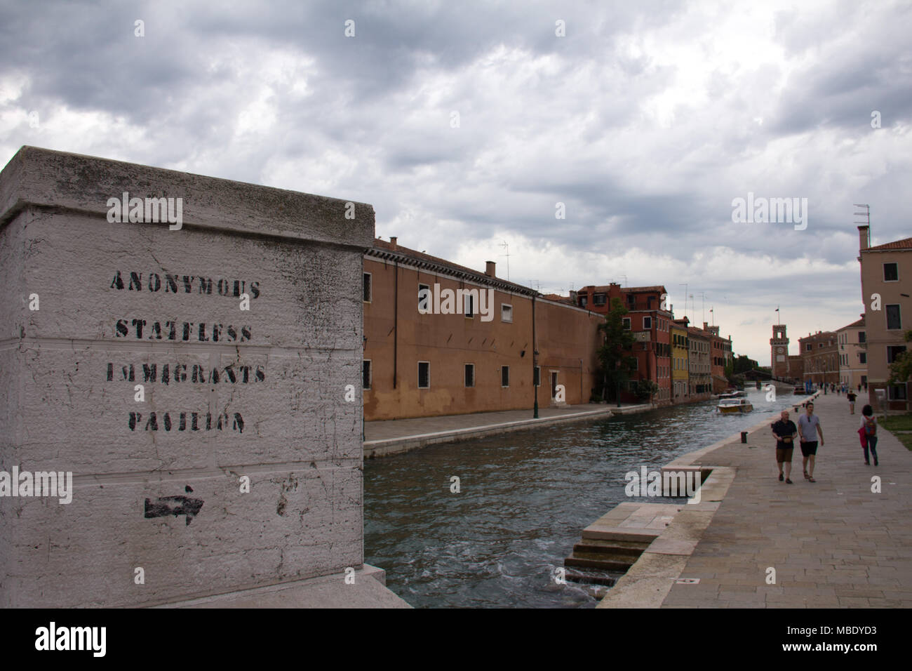 Anonyme staatenlose Einwanderer Pavillon graffiti in Venedig, Italien Stockfoto