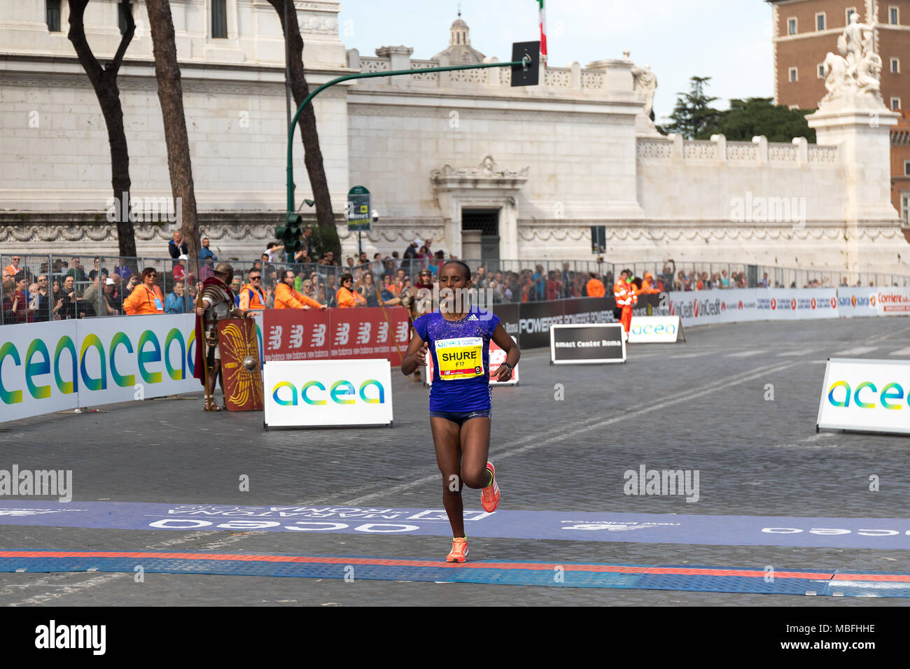 Rom, Italien, 8. April 2018: JEMILA WORTESA SHURE, fünfte bei der 24. Auflage des Rom Marathon und Laufen für Spaß in Rom. Im Bild die Shure cr Stockfoto