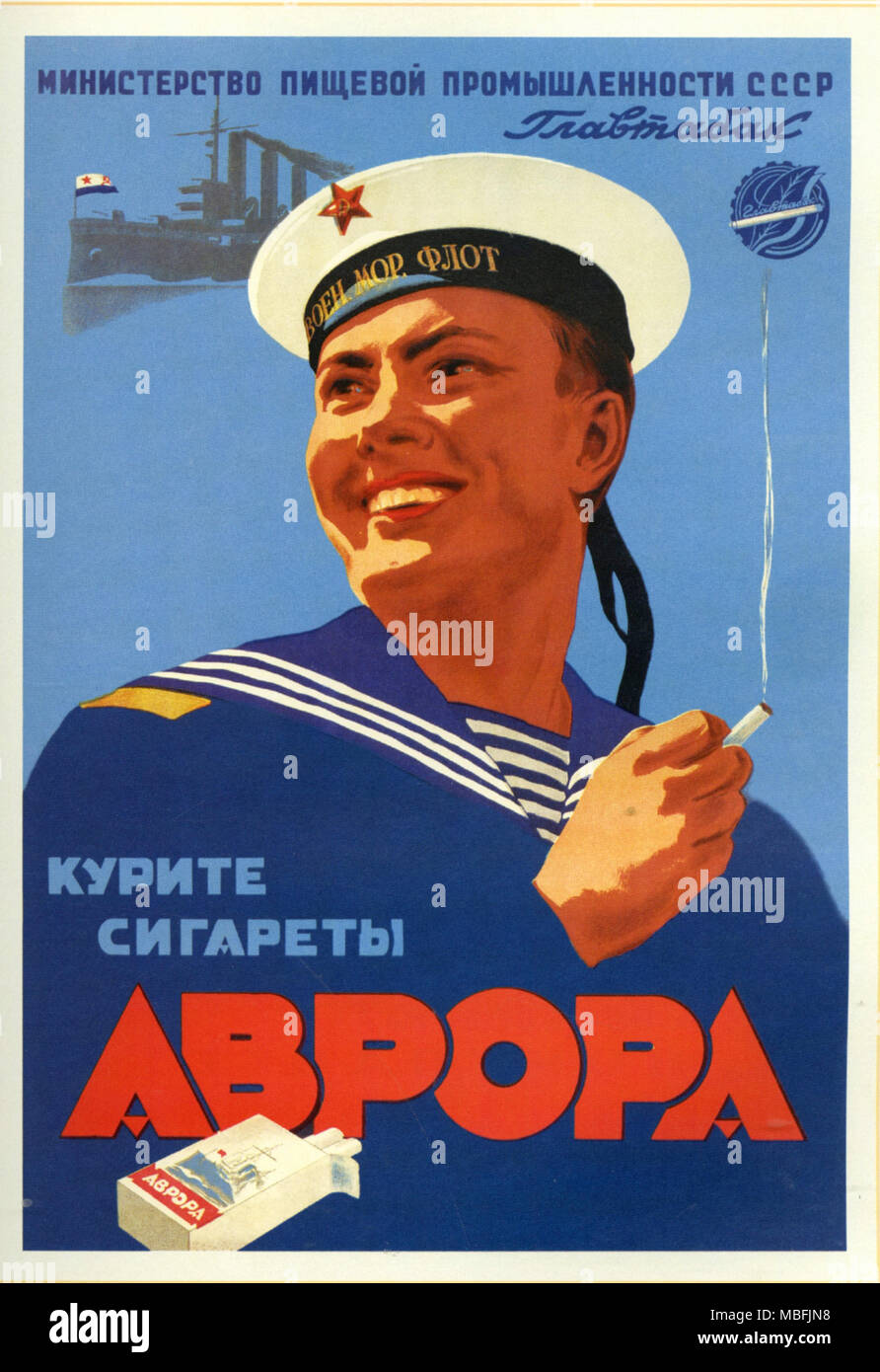 Die russischen Matrosen der Flotte bevorzugen Aroma Zigaretten Stockfoto