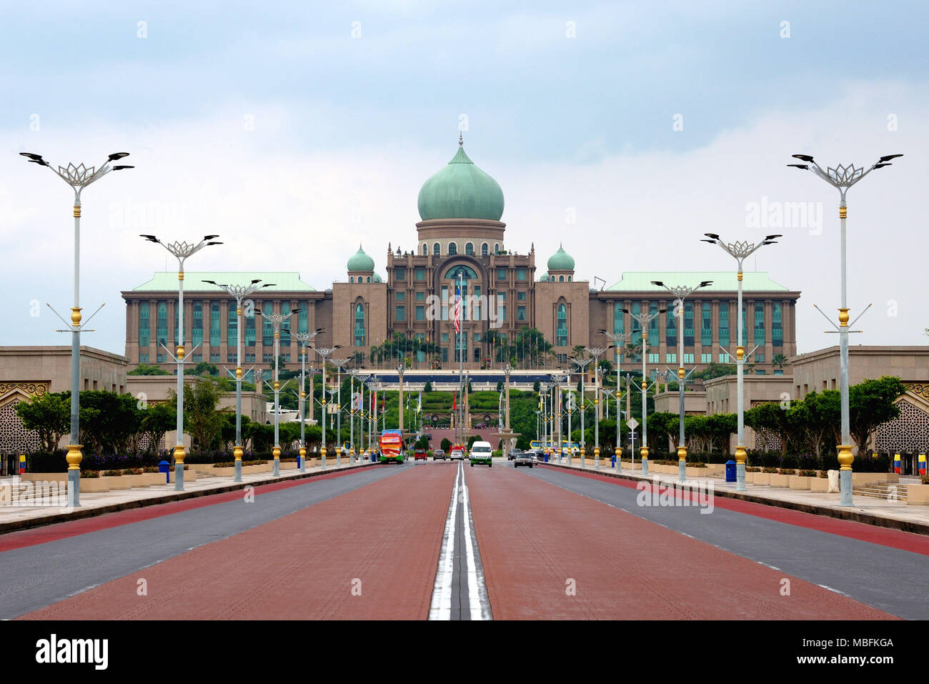 Allgemeine Ansicht der Stadt Kuala Lumpur, der Hauptstadt von Malaysia. Perdana Putra. Kuala Lumpur ist die Hauptstadt von Malaysia, es ist auch die größte Stadt des Landes, im Jahr 2017 es hat eine Bevölkerung von über 7 Millionen. Stockfoto