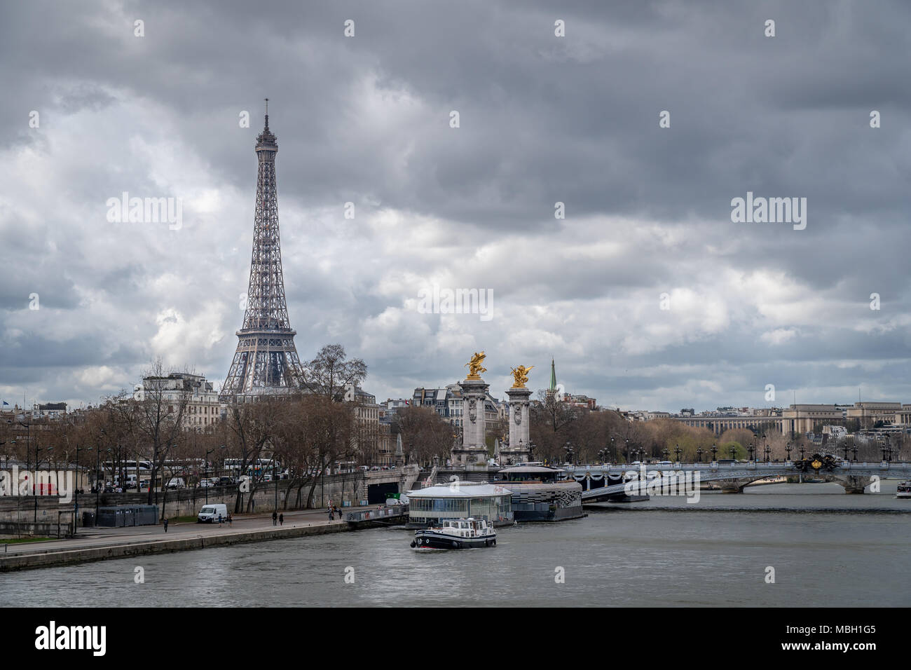 Eiffelturm in Paris an der coudy Frühling Stockfoto