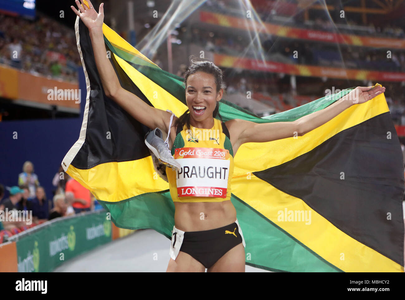 Jamaika's Aisha Praught feiert die Frauen gewinnen das 3000 m Hindernis Finale bei den Carrara Stadion bei Tag sieben der 2018 Commonwealth Games in der Gold Coast, Australien. Stockfoto