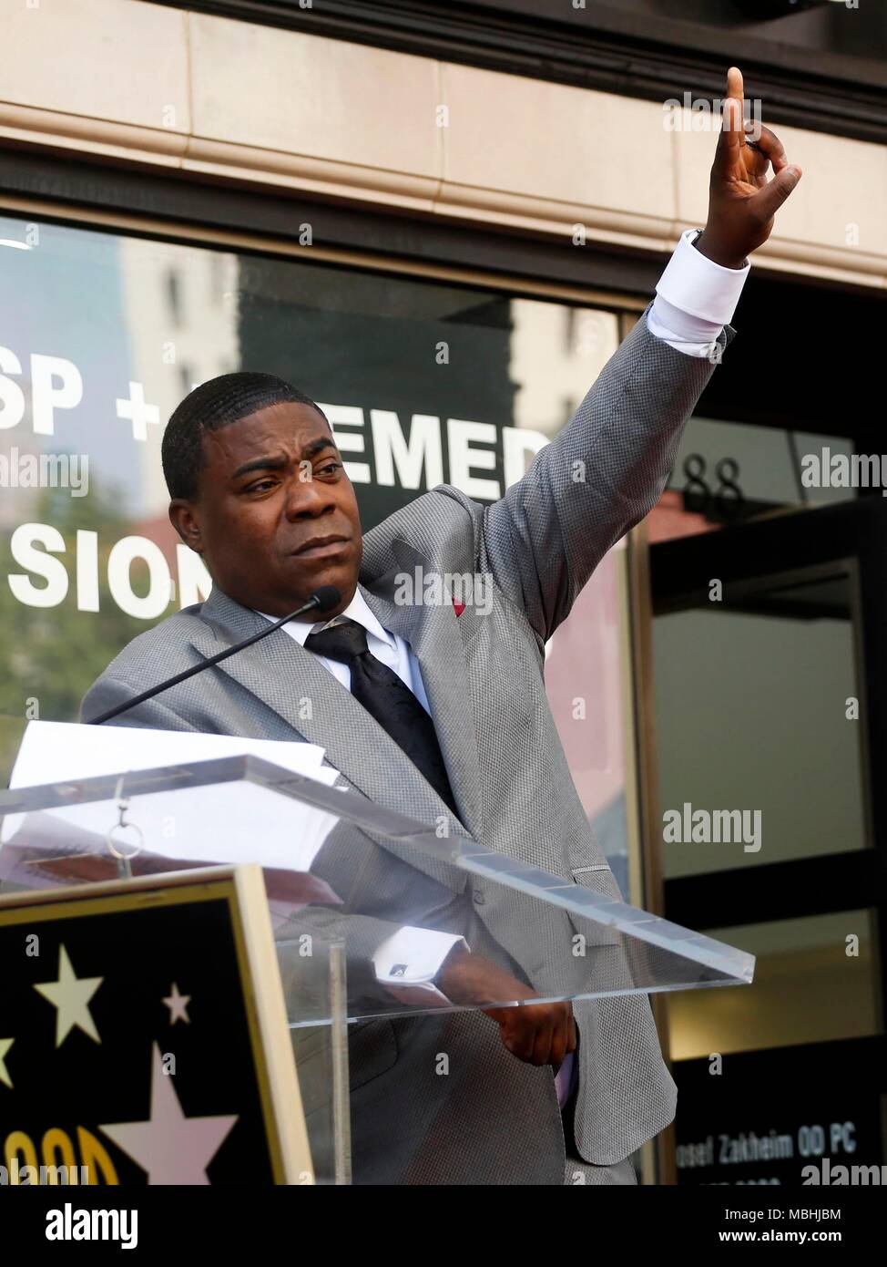 Los Angeles, USA. 10 Apr, 2017. Schauspieler Tracy Morgan nimmt seinen Stern ehren Zeremonie auf dem Hollywood Walk of Fame in Los Angeles, USA, 10. April 2017. Tracy Morgan wurde mit einem Stern auf dem Hollywood Walk of Fame geehrt am Dienstag. Credit: Zhao Hanrong/Xinhua/Alamy leben Nachrichten Stockfoto